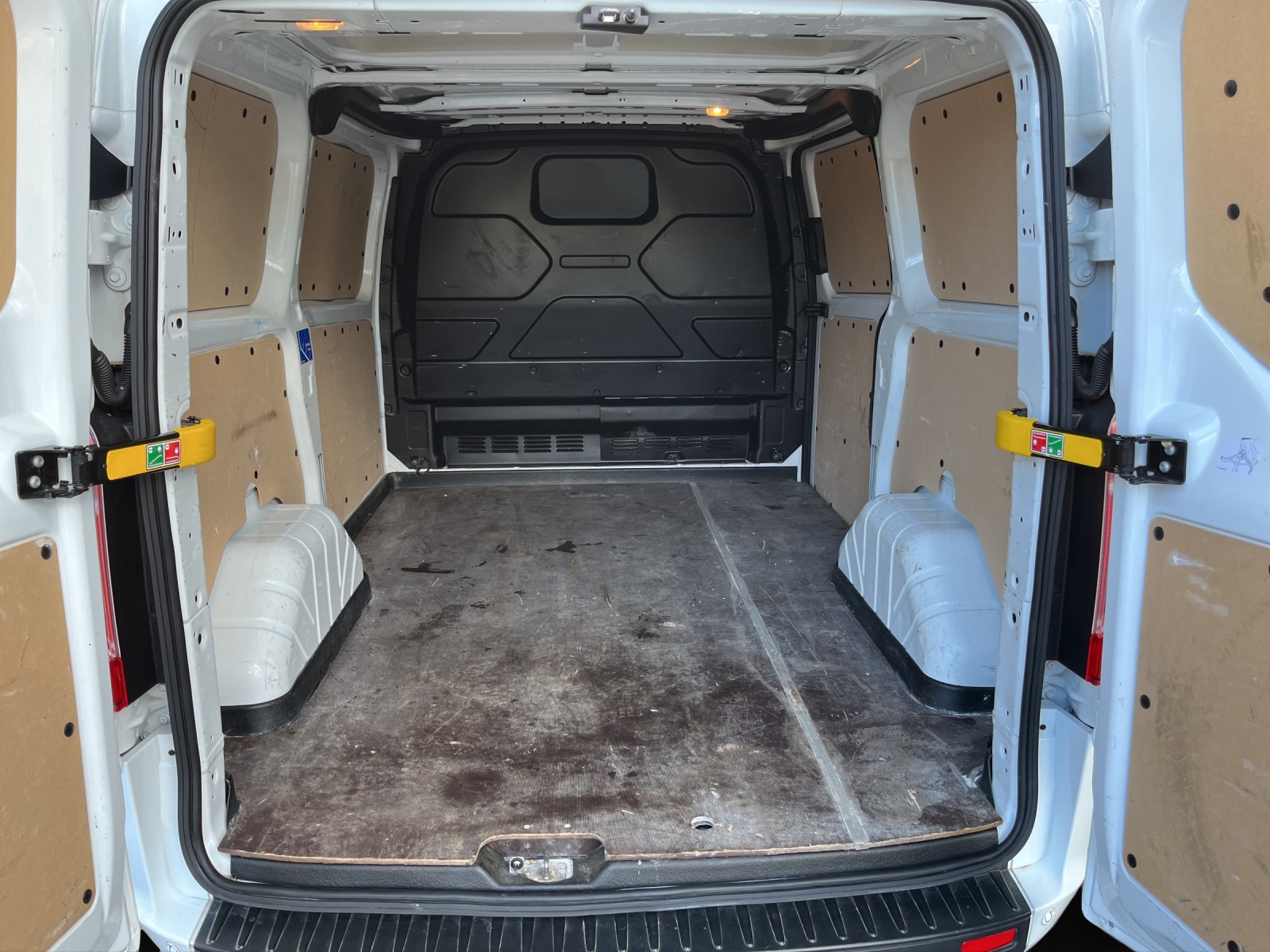 FORD Transit Custom Van 280 L1H1 Trend A-image-10