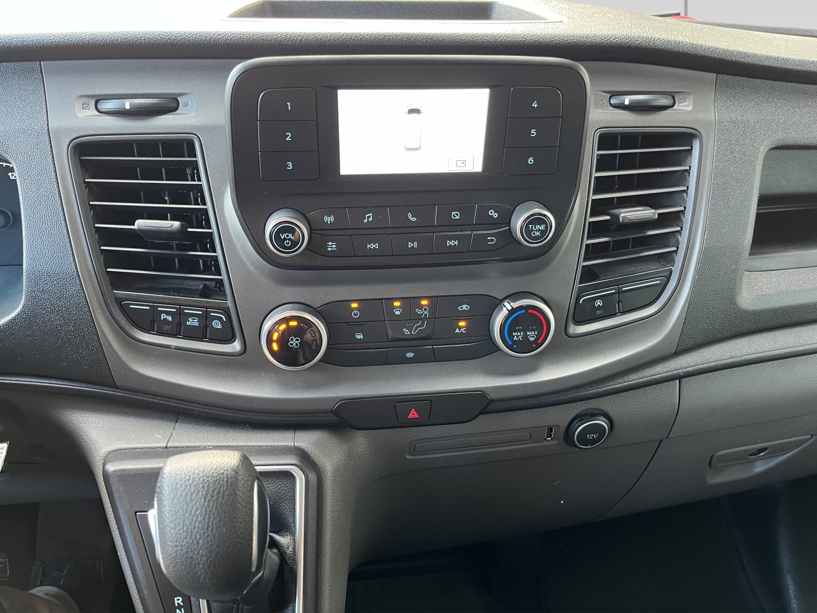 FORD Transit Custom Van 280 L1H1 Trend A-image-9