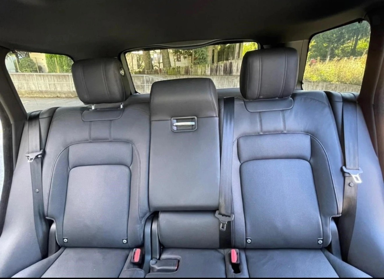 LAND ROVER RANGE ROVER Facelift 3.0 TDV6 Vogue 5-Sitzer Automatic All Black CH-Auto nur Land-Rover Service-image-14