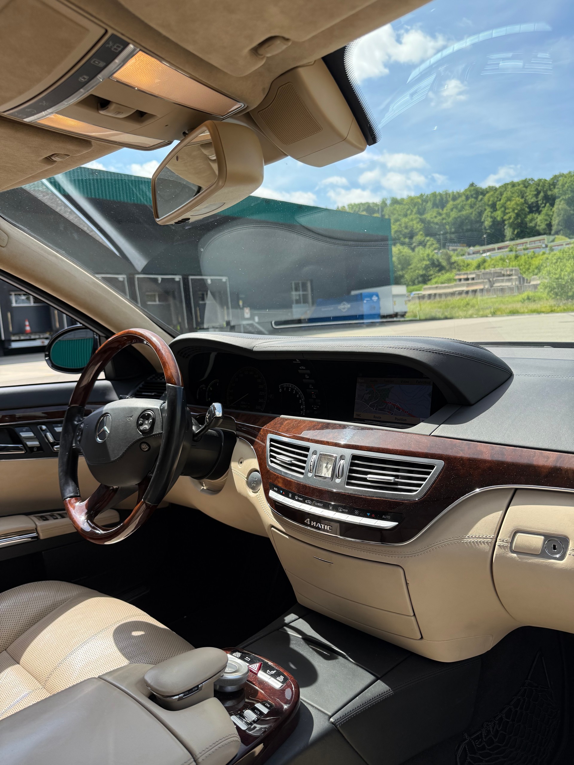 MERCEDES-BENZ S 500 4Matic 7G-Tronic-image-13