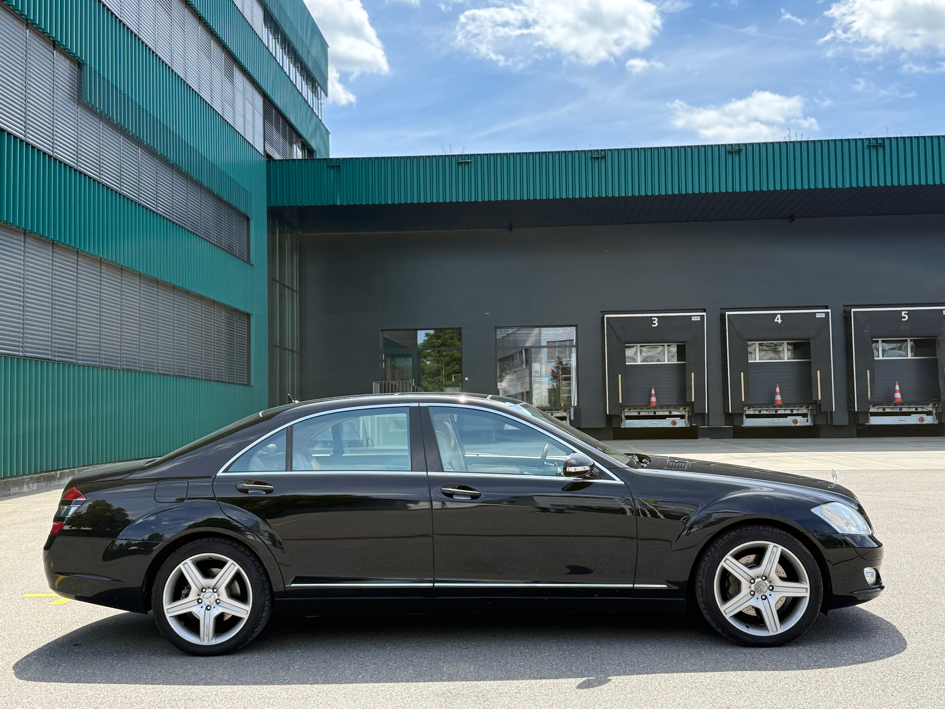 MERCEDES-BENZ S 500 4Matic 7G-Tronic-image-5