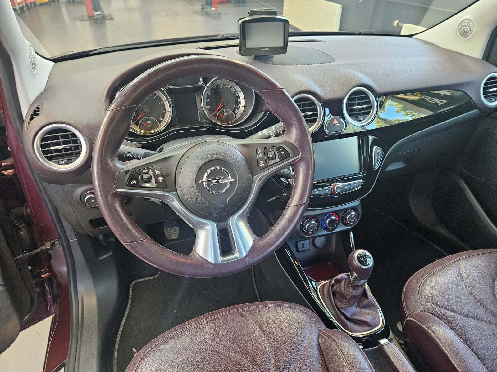 OPEL Adam 1.0 ecoFLEX Turbo Swingtop-image-4