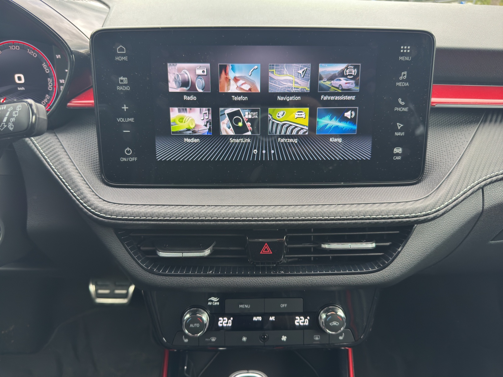 SKODA Fabia 1.0 TSI Monte Carlo DSG-image-9