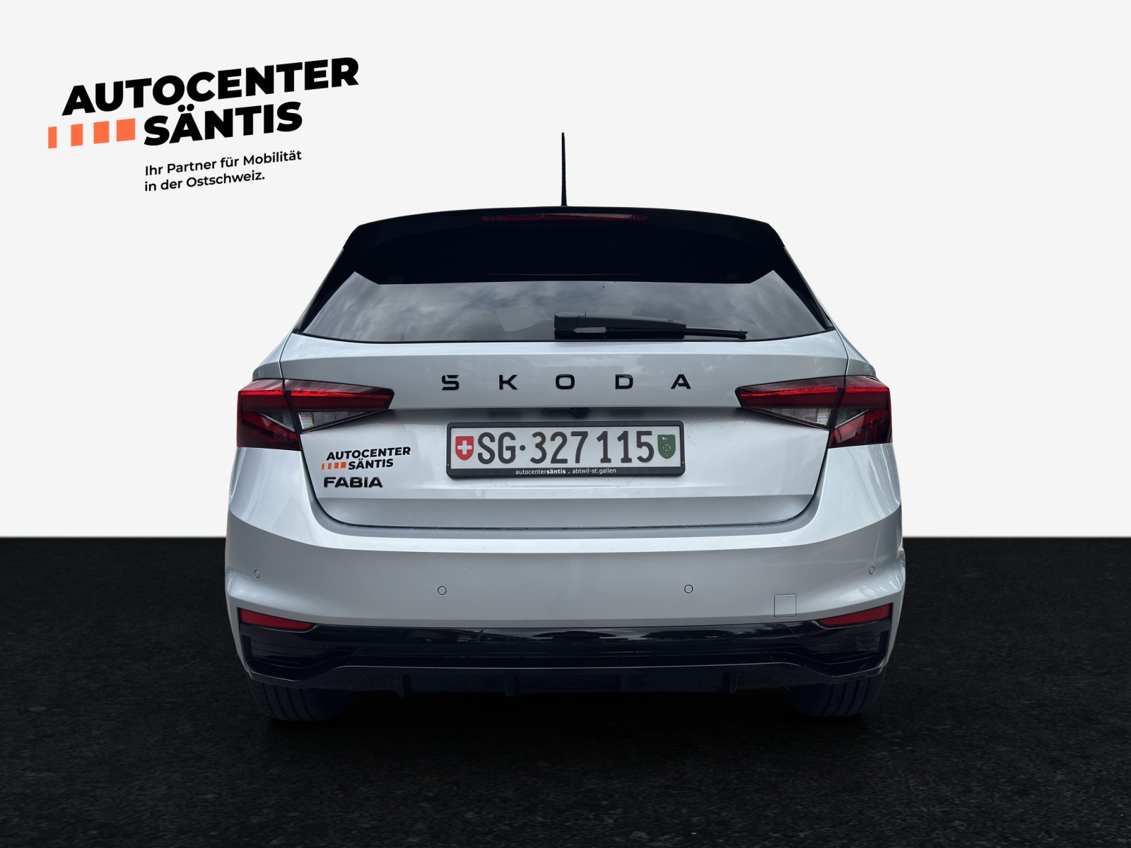 SKODA Fabia 1.0 TSI Monte Carlo DSG-image-4