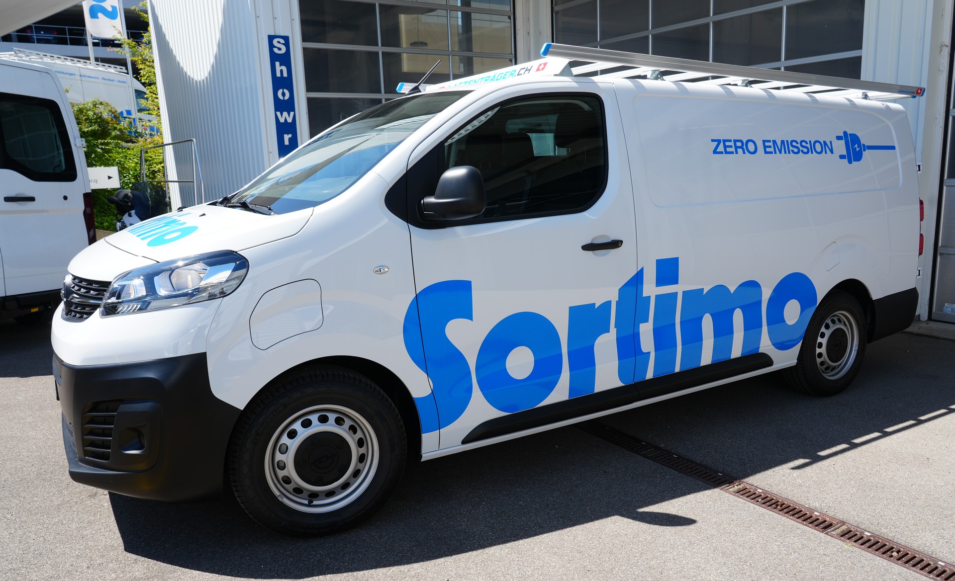 OPEL Vivaro Cargo-e 75 kWh L-image-6