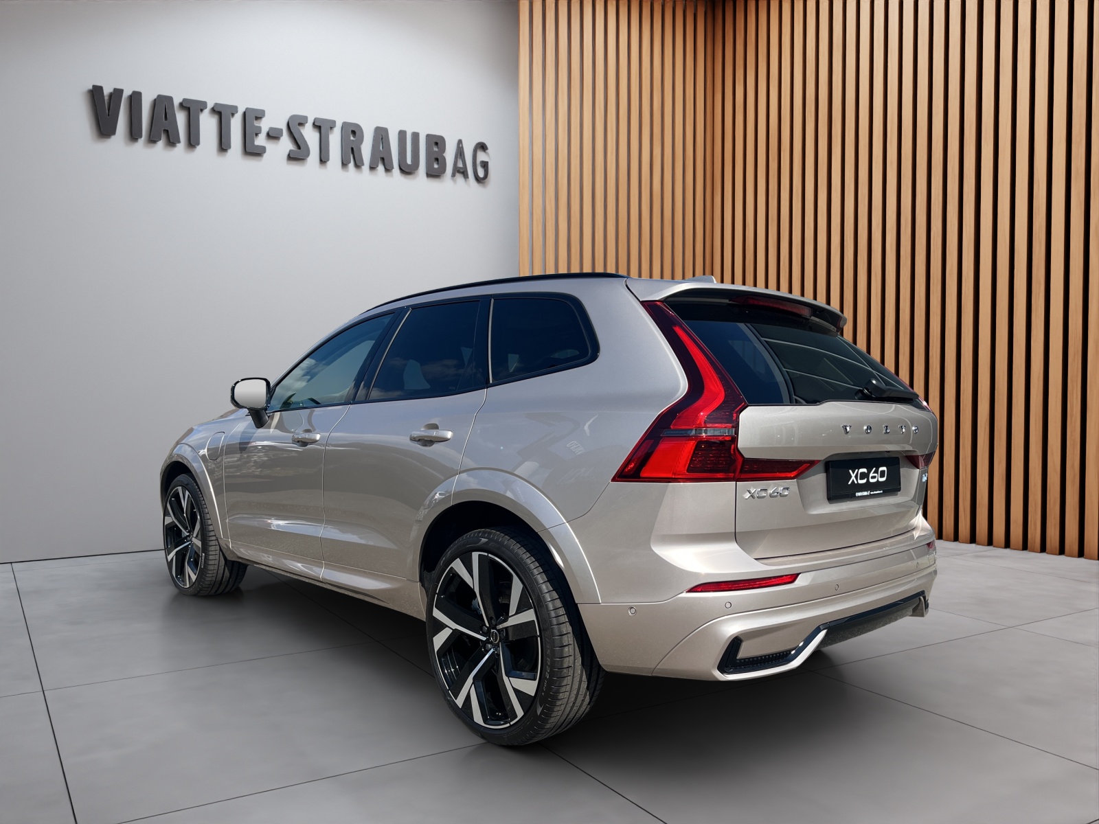 VOLVO XC60 2.0 T6 TE Ultra Dark eAWD-image-2