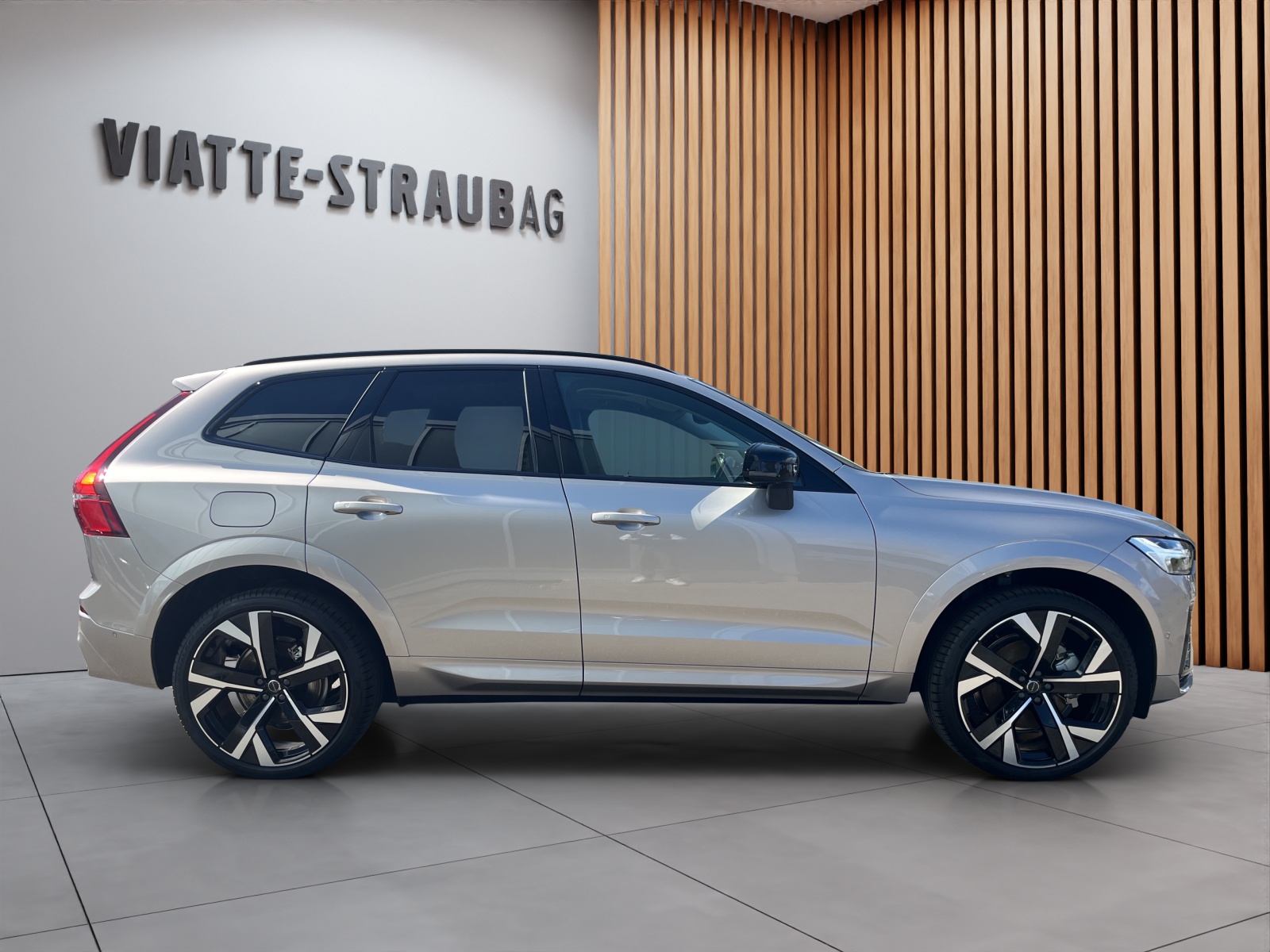 VOLVO XC60 2.0 T6 TE Ultra Dark eAWD-image-5