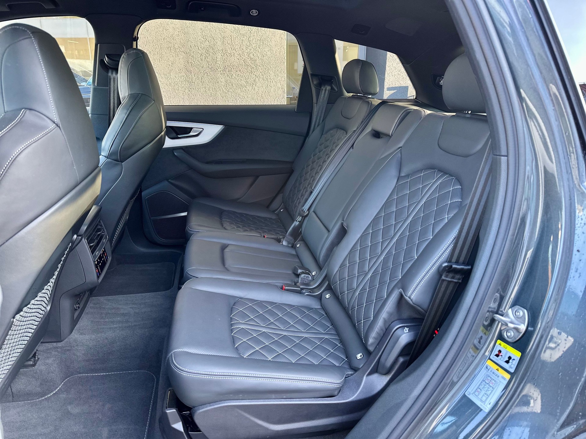 AUDI Q7 50 TDI quattro S Line tiptronic-image-7