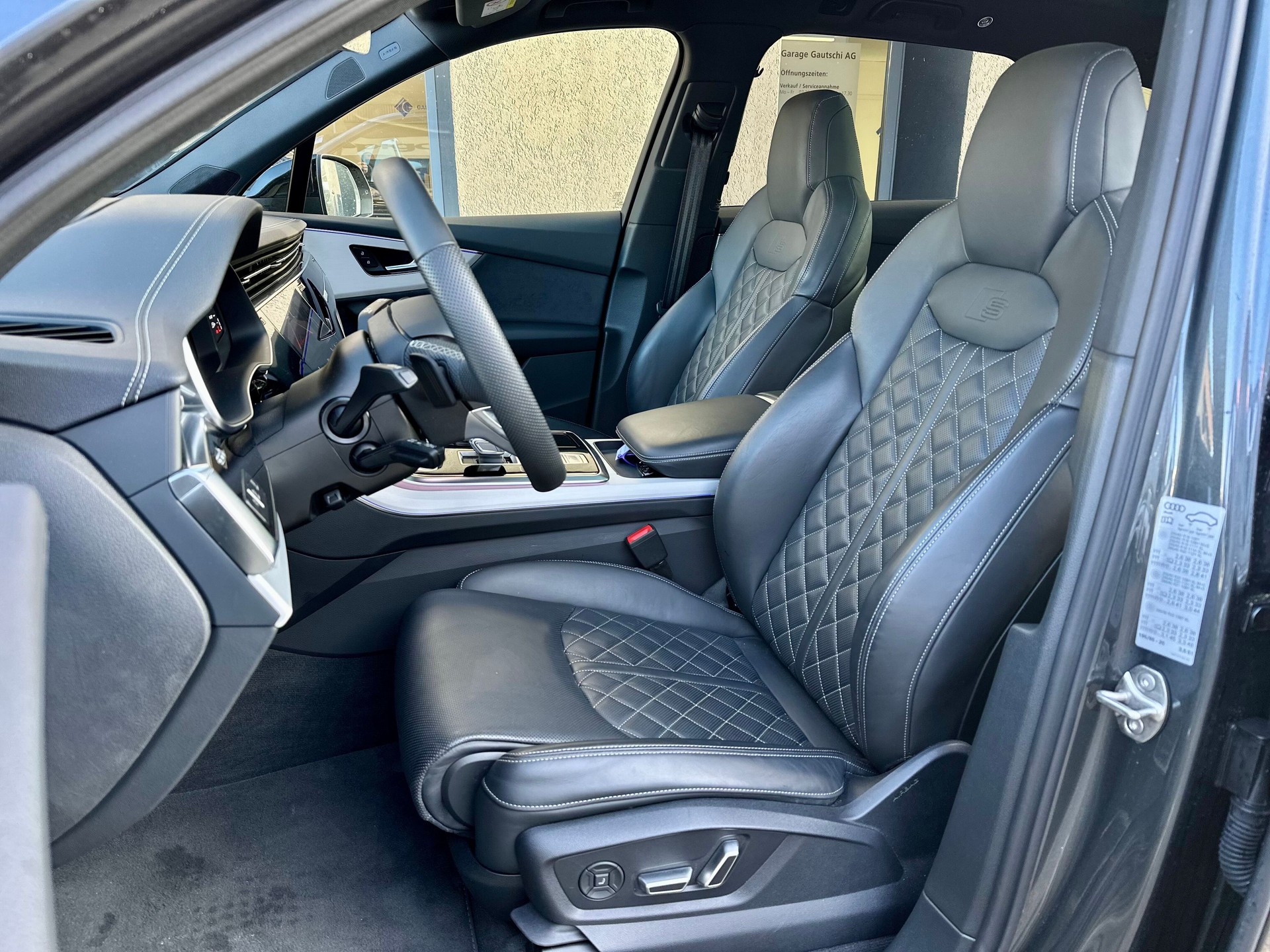 AUDI Q7 50 TDI quattro S Line tiptronic-image-4
