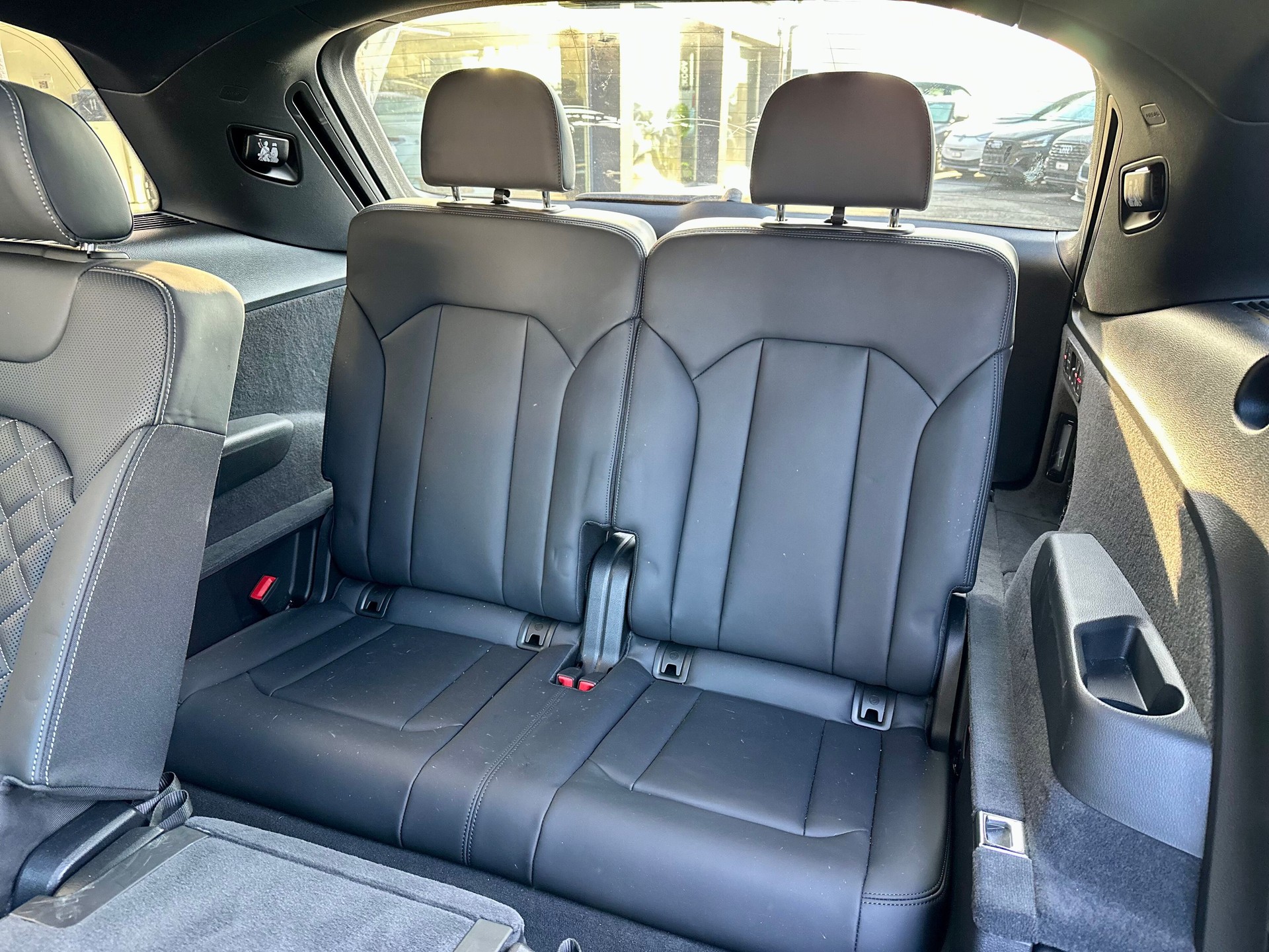AUDI Q7 50 TDI quattro S Line tiptronic-image-8
