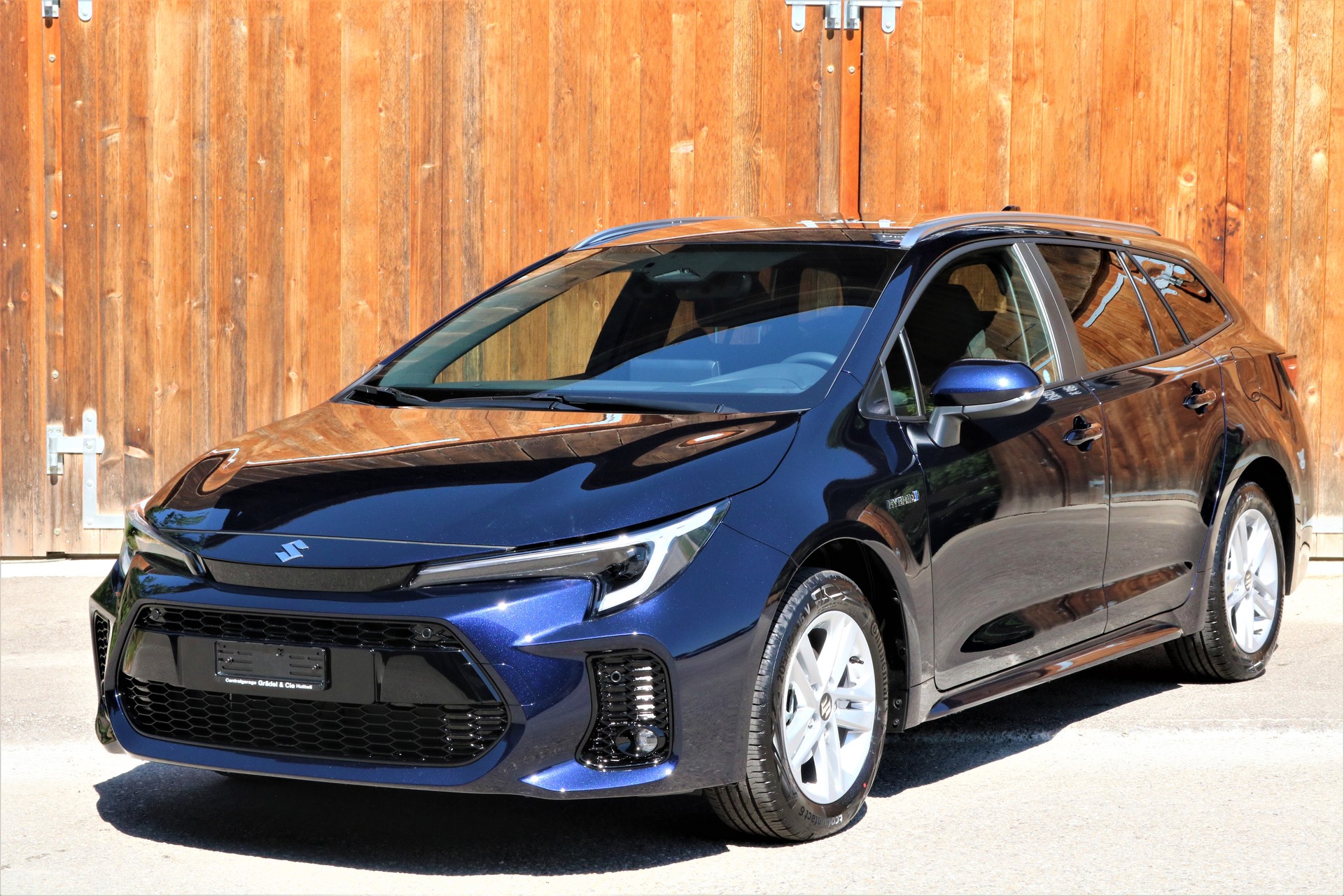 SUZUKI Swace 1.8 Hybrid Compact Top Automat