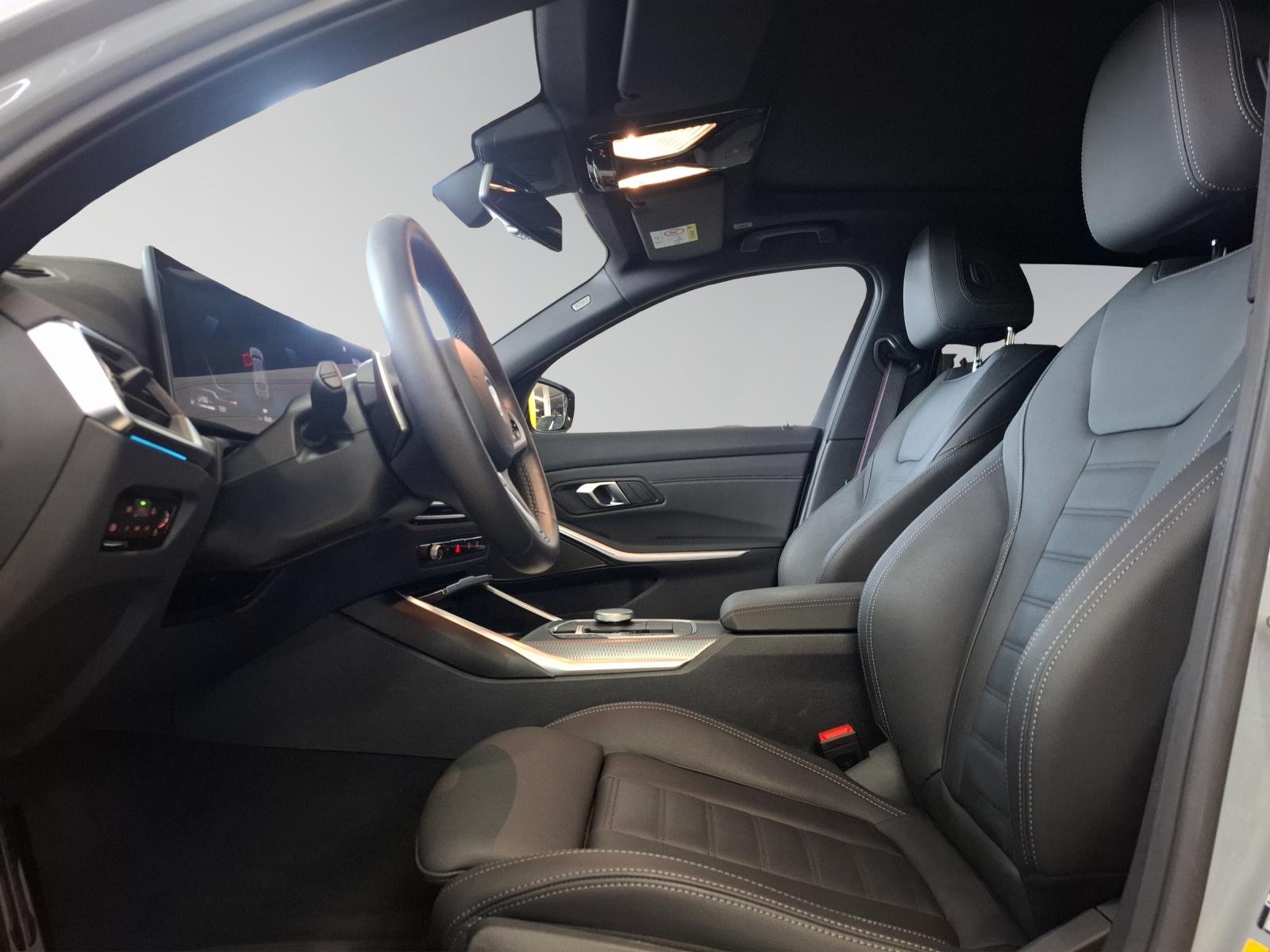 BMW 330e xDrive SAG Touring-image-3