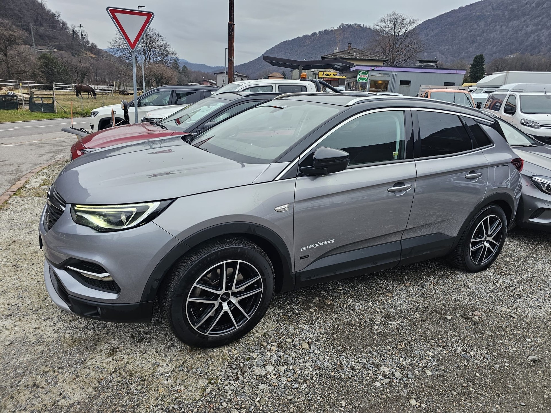 OPEL Grandland X 1.6 Hybrid4 Excellence Automatik-image-5