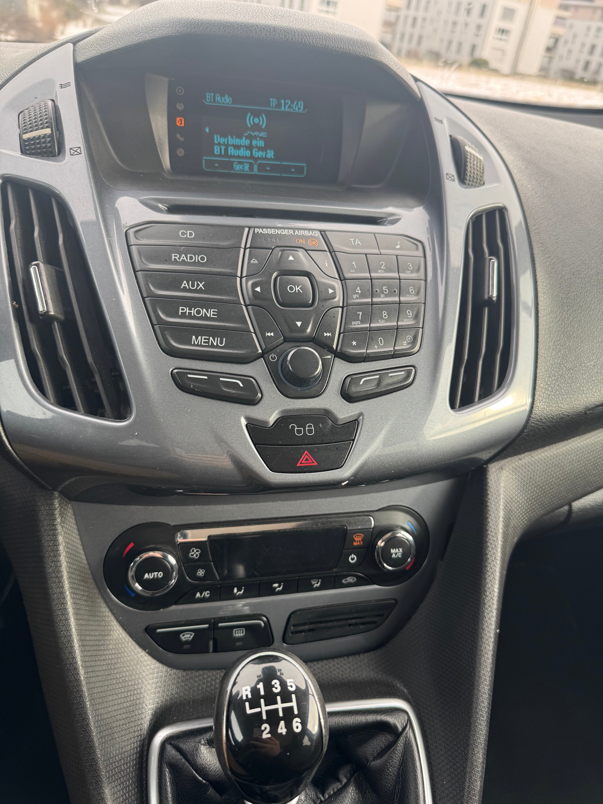 FORD Tourneo Connect 1.6 TDCi Titanium-image-8
