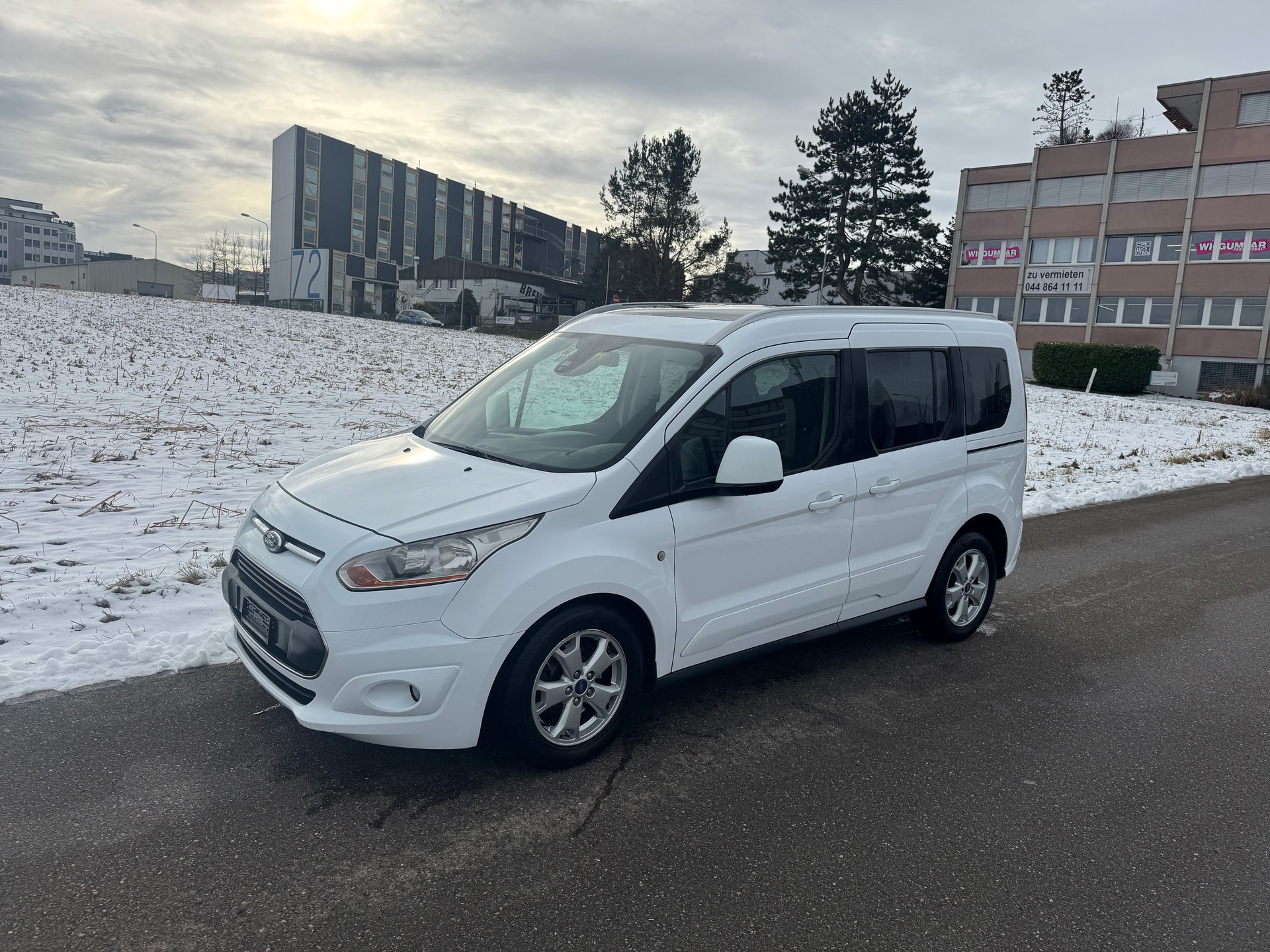 FORD Tourneo Connect 1.6 TDCi Titanium-image-0