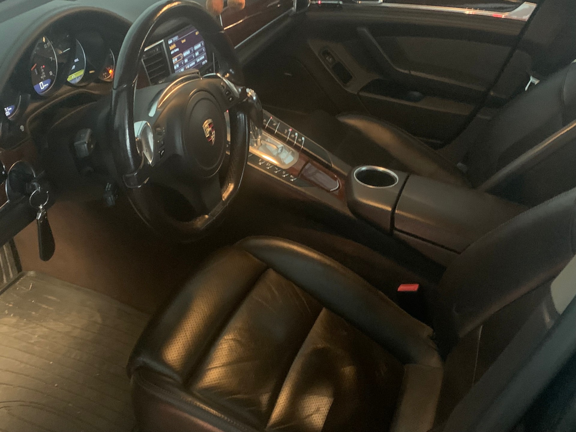 PORSCHE Panamera 4 3.6 PDK-image-4