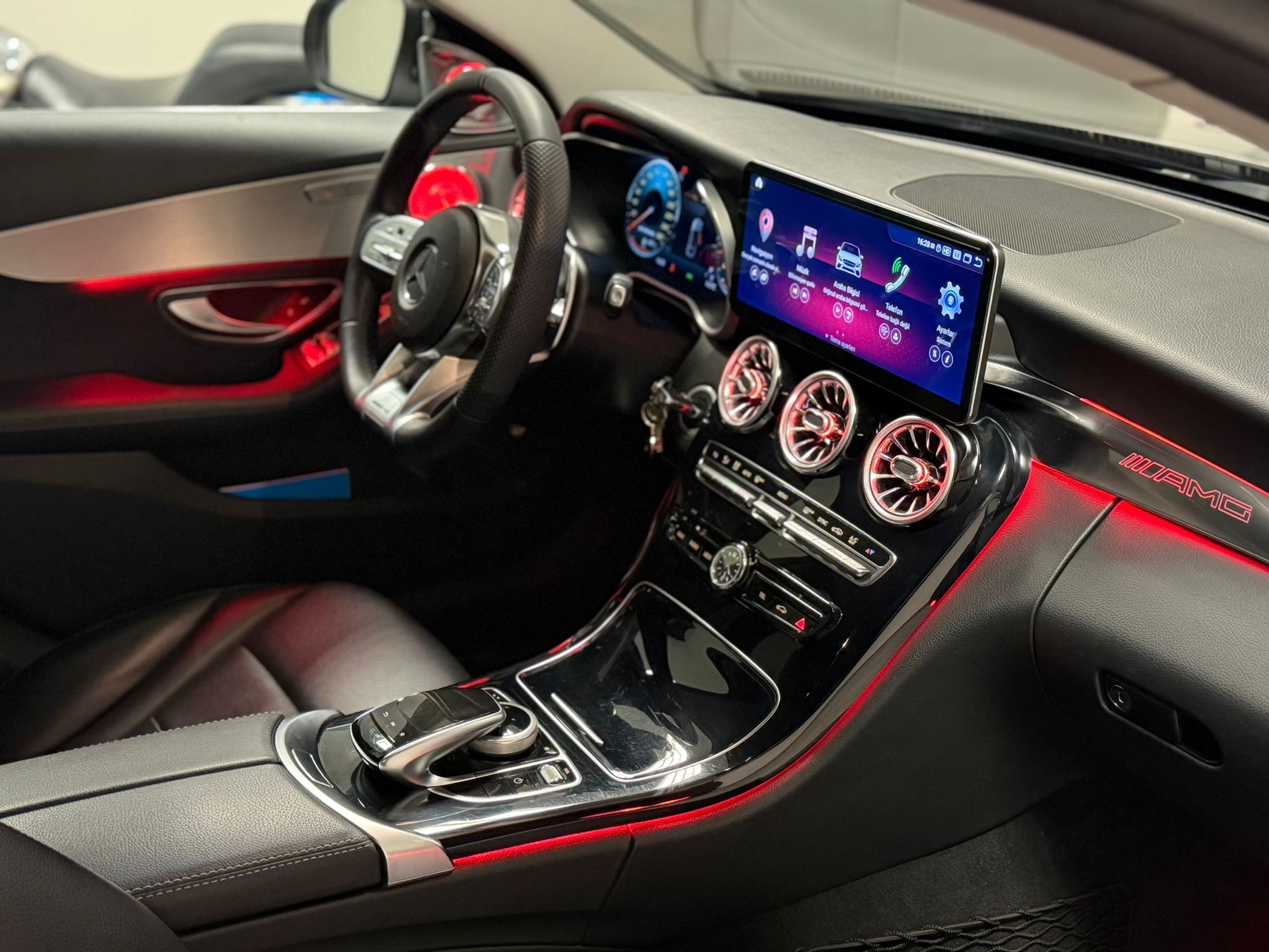 MERCEDES-BENZ C 180 Avantgarde 9G-Tronic-image-28