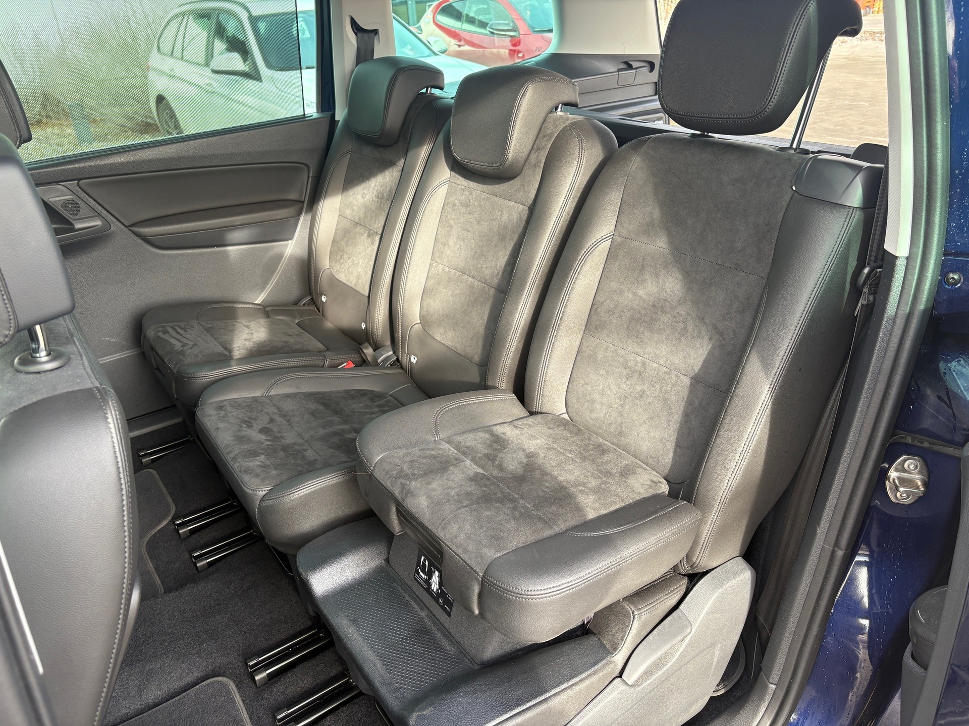 VW Sharan 2.0 TDI BMT Final Edition 4Motion DSG-image-6