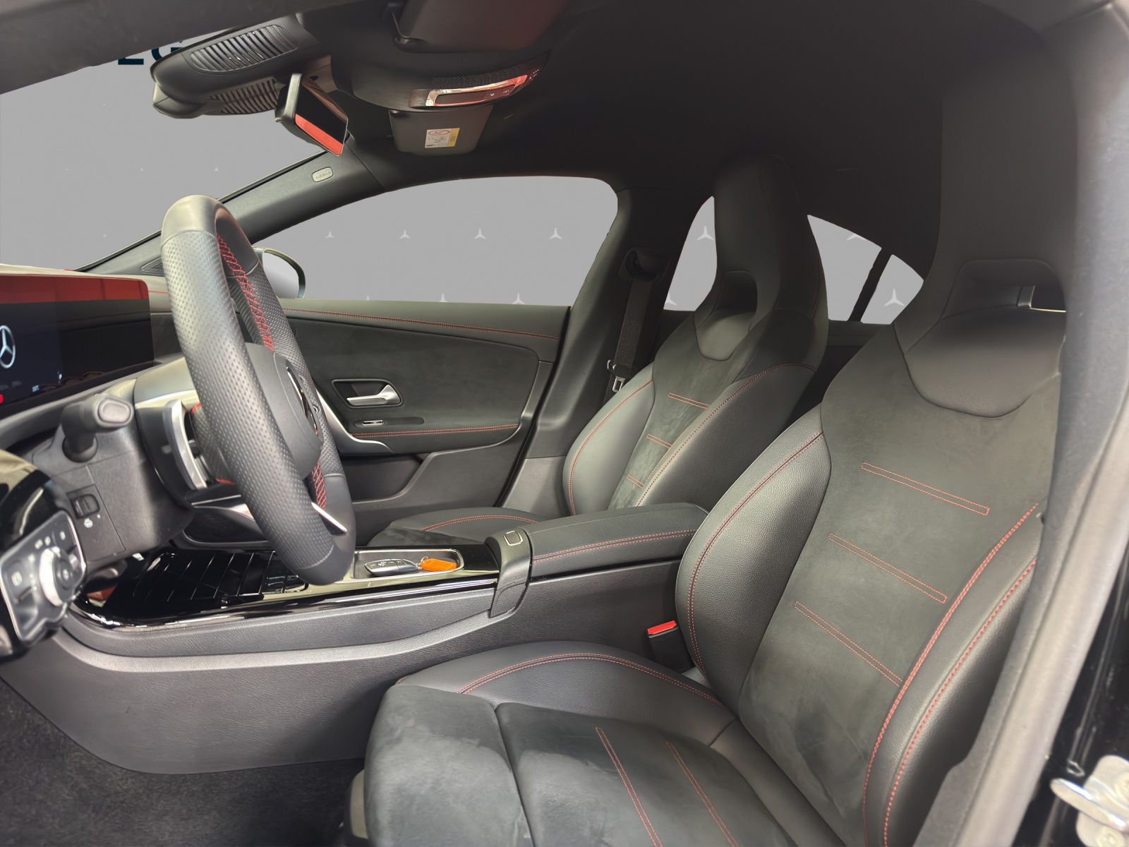 MERCEDES-BENZ CLA 180 - AMG / Rückfahrkamera / Night-Paket / Smartphone Integration /-image-8