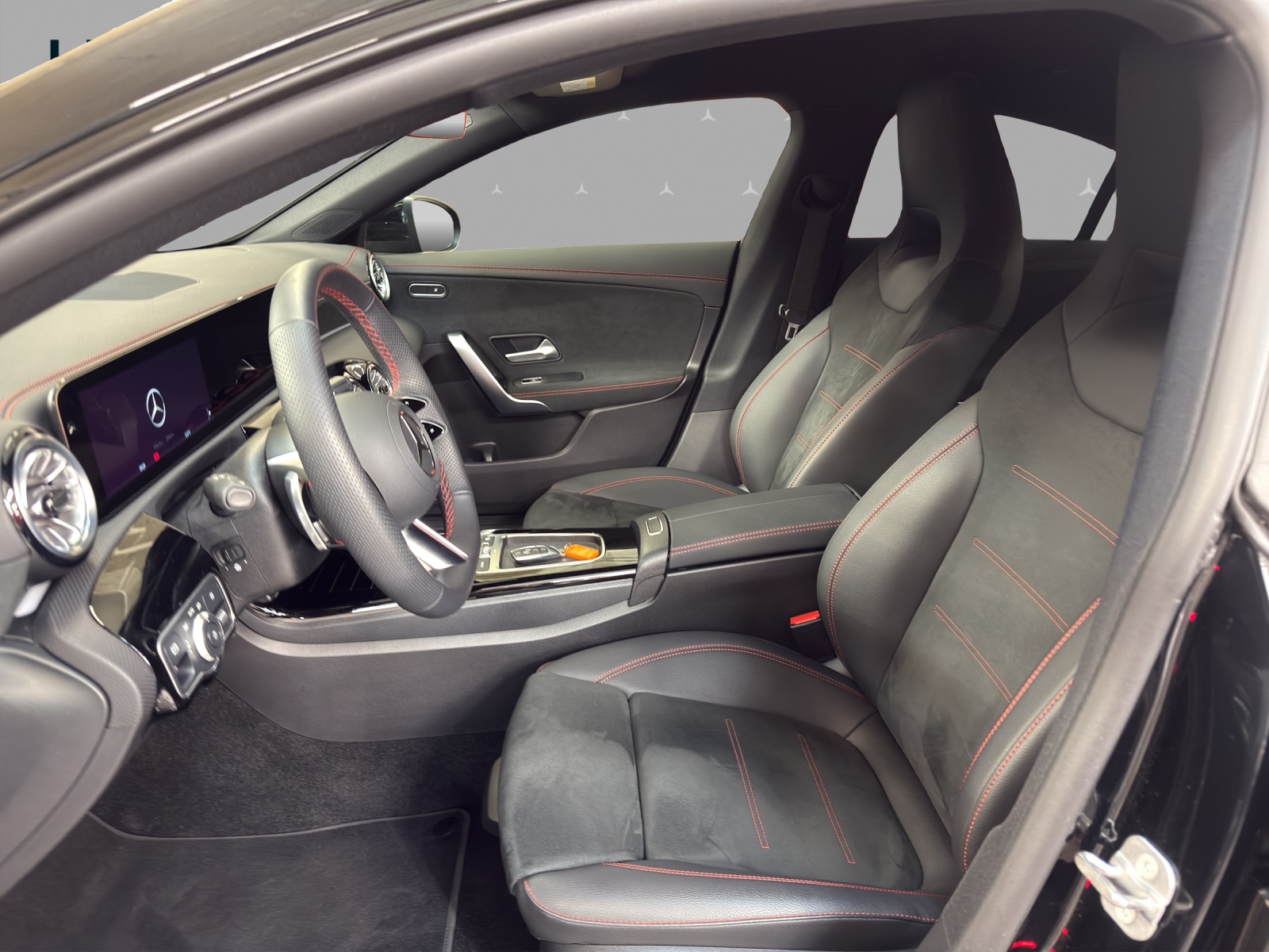 MERCEDES-BENZ CLA 180 - AMG / Rückfahrkamera / Night-Paket / Smartphone Integration /-image-7