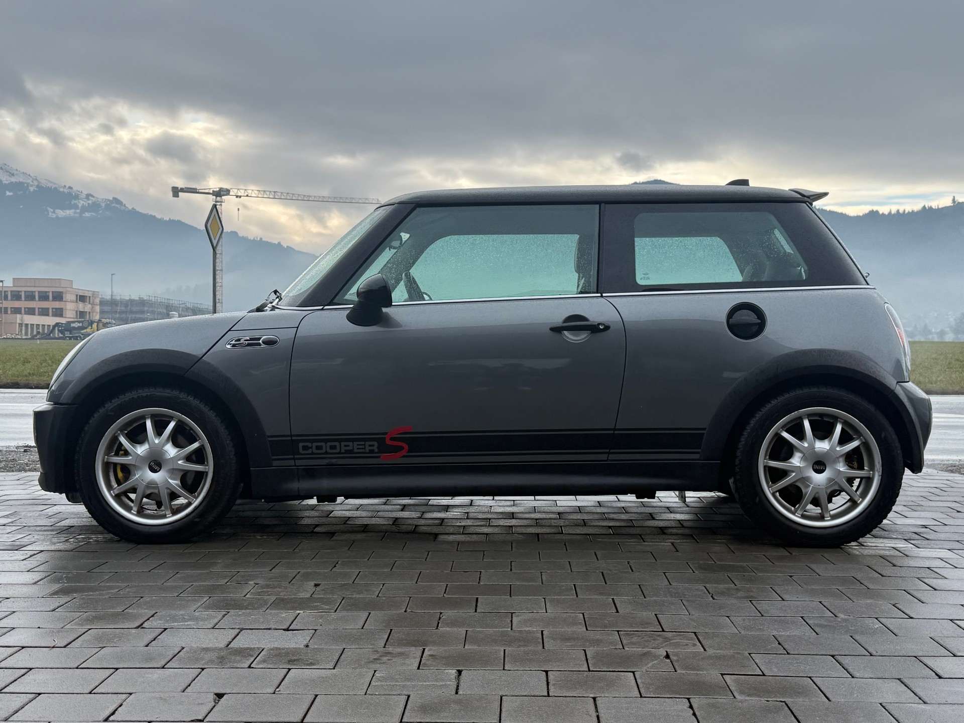 MINI Mini Cooper S-image-3