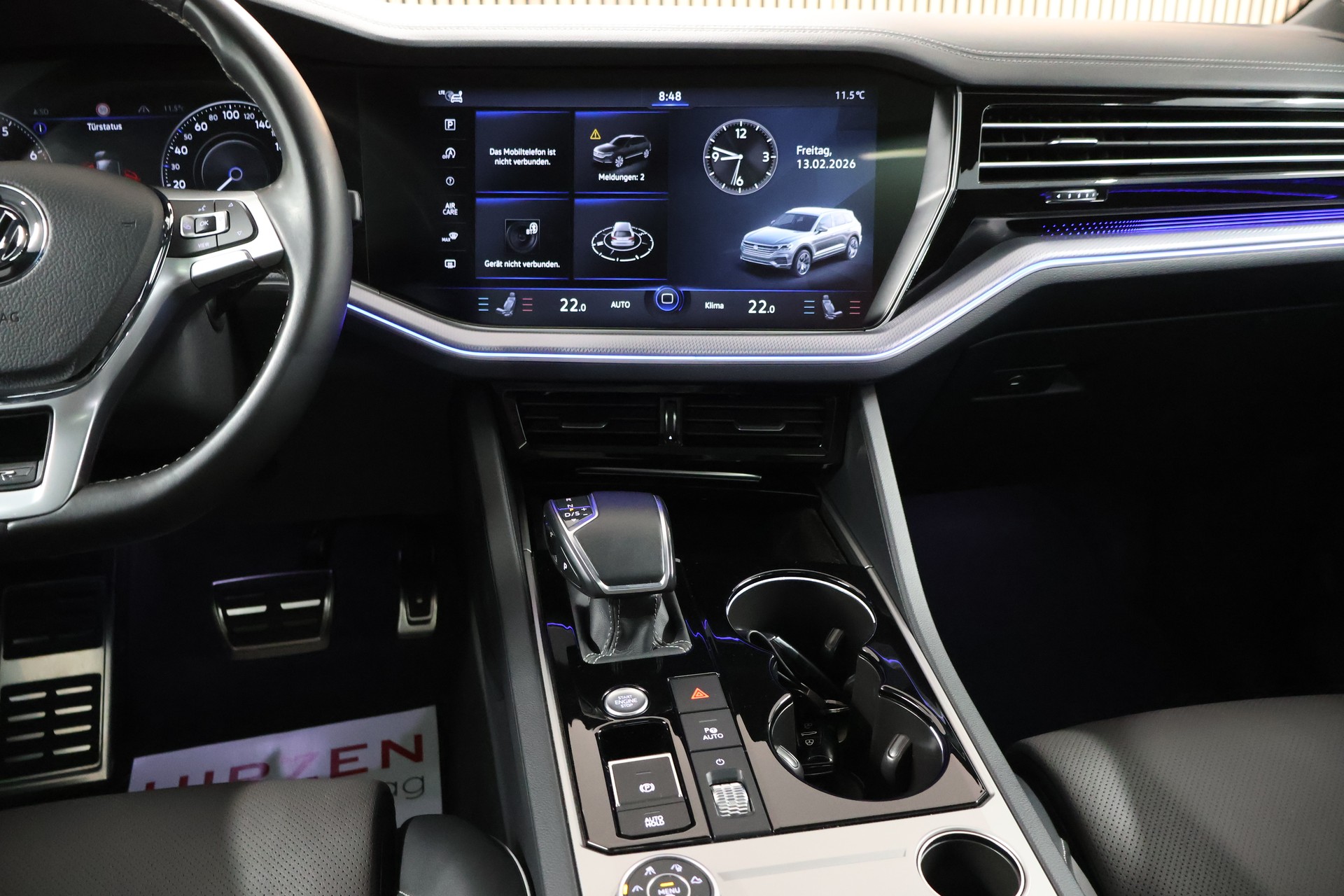 VW Touareg 3.0 TSI R-Line Tiptronic-image-17