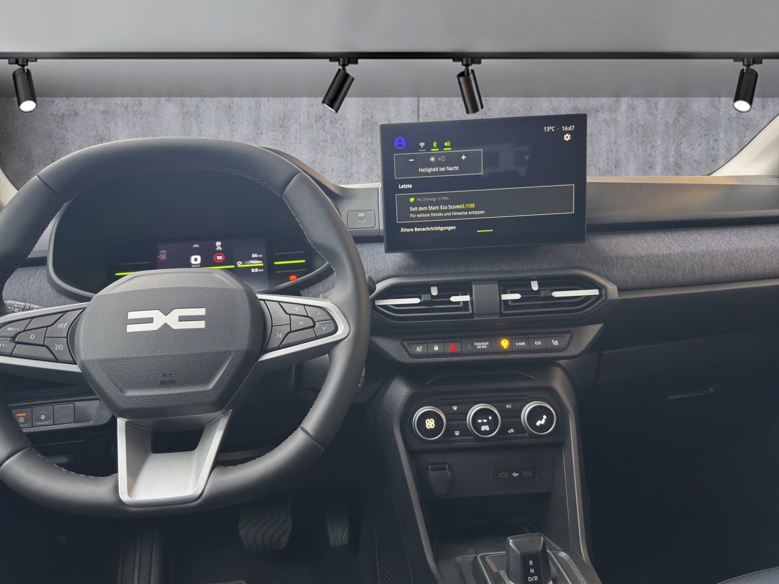 DACIA Jogger HEV 155 Journey-image-8