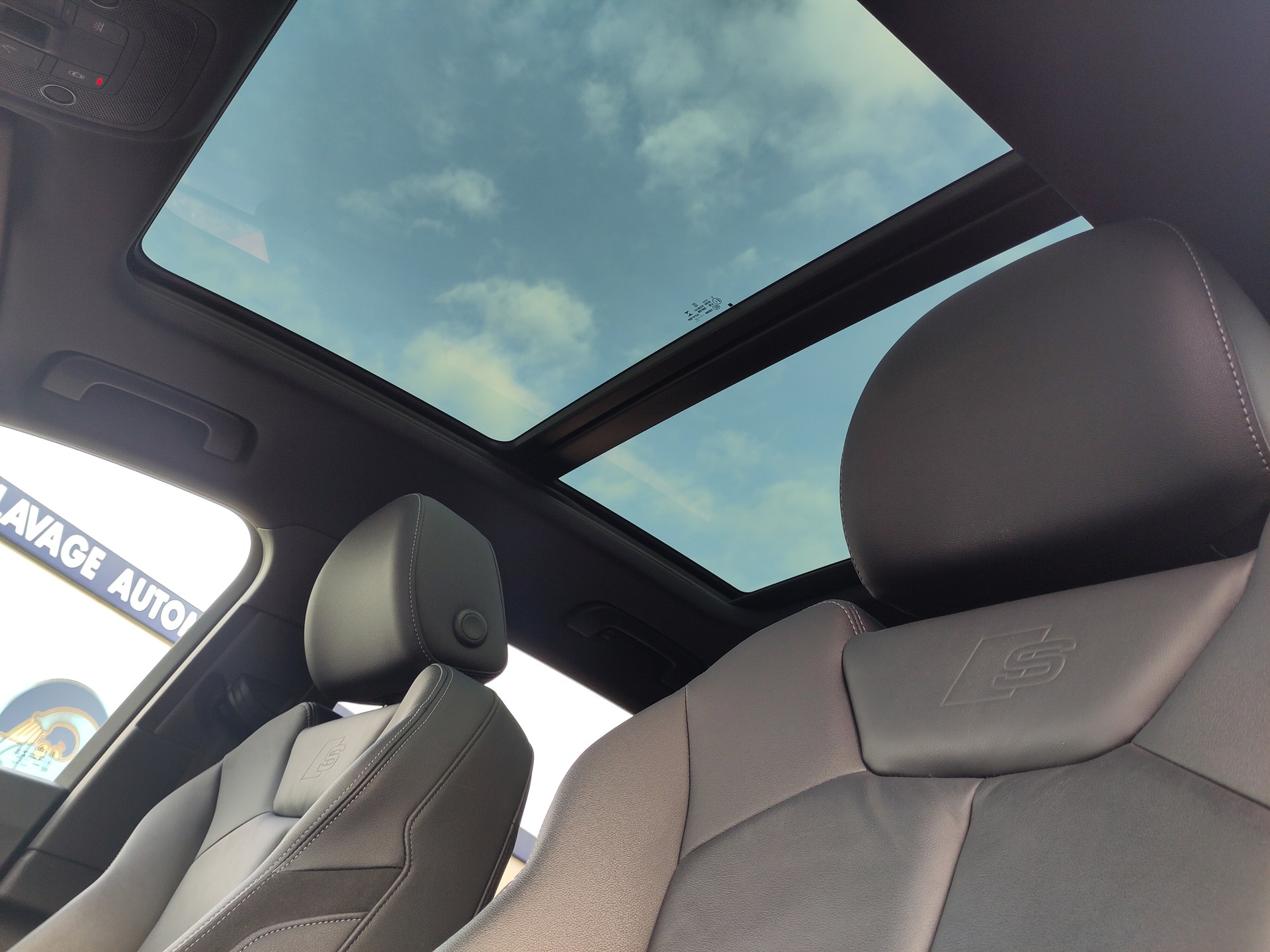 AUDI Q3 40 TDI S line Attraction quattro S-tronic-image-7