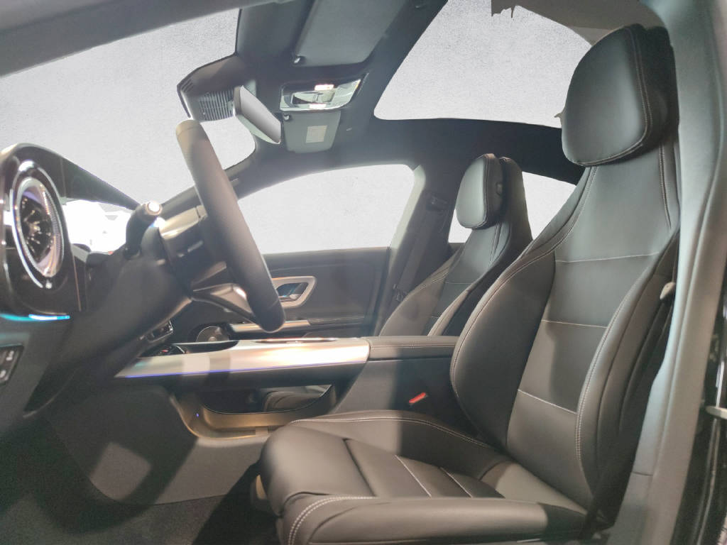 MERCEDES-BENZ CLA 220 AMG Line 4Matic-image-10