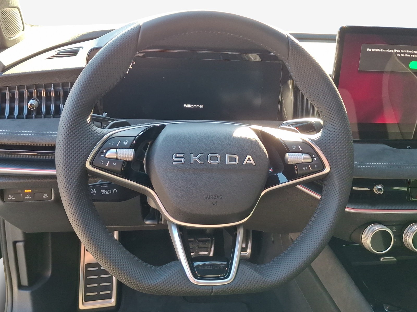 SKODA Superb Combi 2.0 TSI Sportline 4x4 DSG-image-8