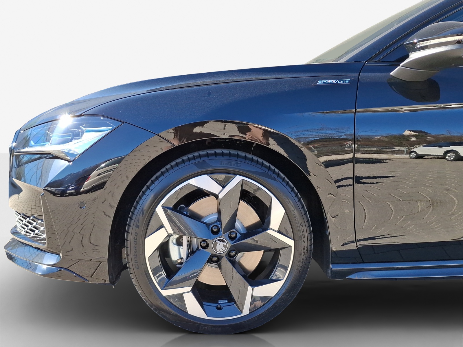 SKODA Superb Combi 2.0 TSI Sportline 4x4 DSG-image-12