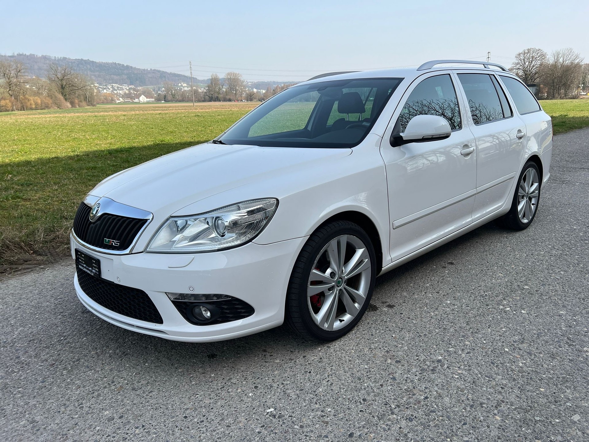 SKODA Octavia Combi 2.0 TSI RS mit neuen Steuerkette!!!-showroom-element-2