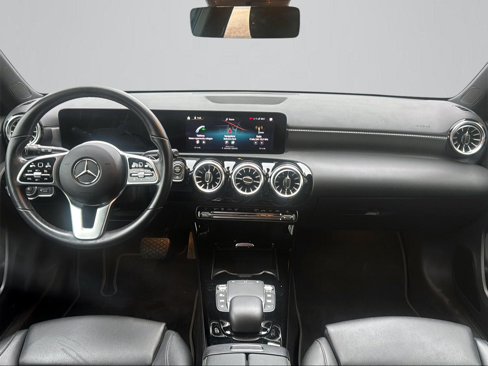 MERCEDES-BENZ A 200 Progressive 4m-image-5