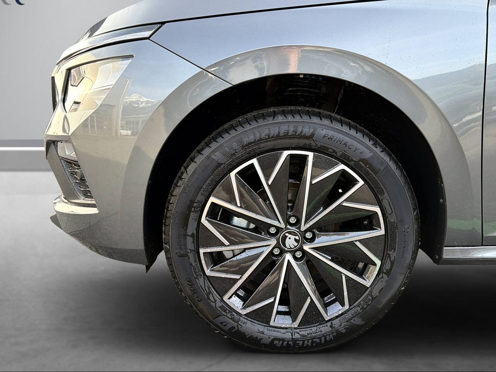 SKODA Kamiq 1.0 TSI Dynamic DSG-image-10