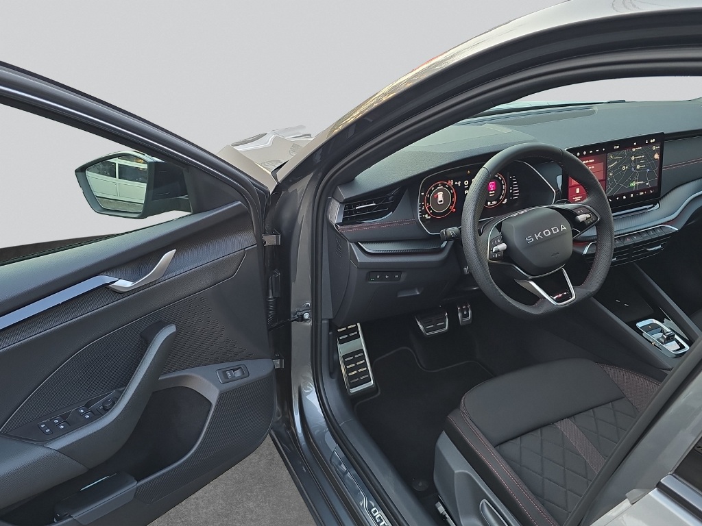 SKODA Octavia Combi 2.0 TSI RS DSG-image-23