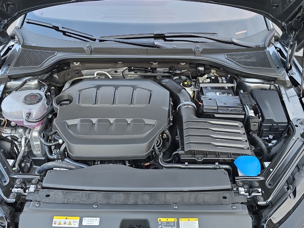 SKODA Octavia Combi 2.0 TSI RS DSG-image-24