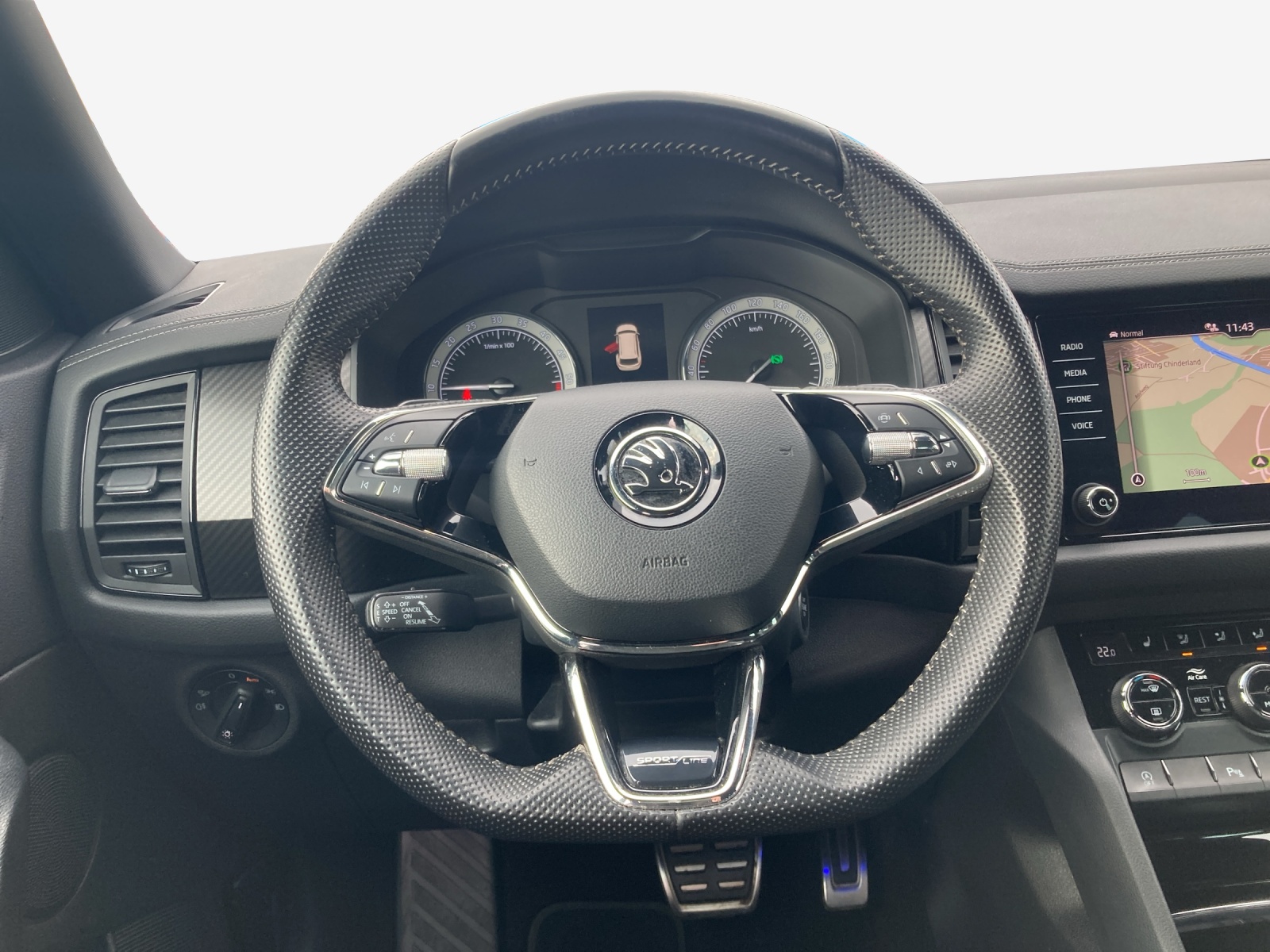 SKODA Kodiaq 2.0 TDI CR SportLine 4x4 DSG-image-9