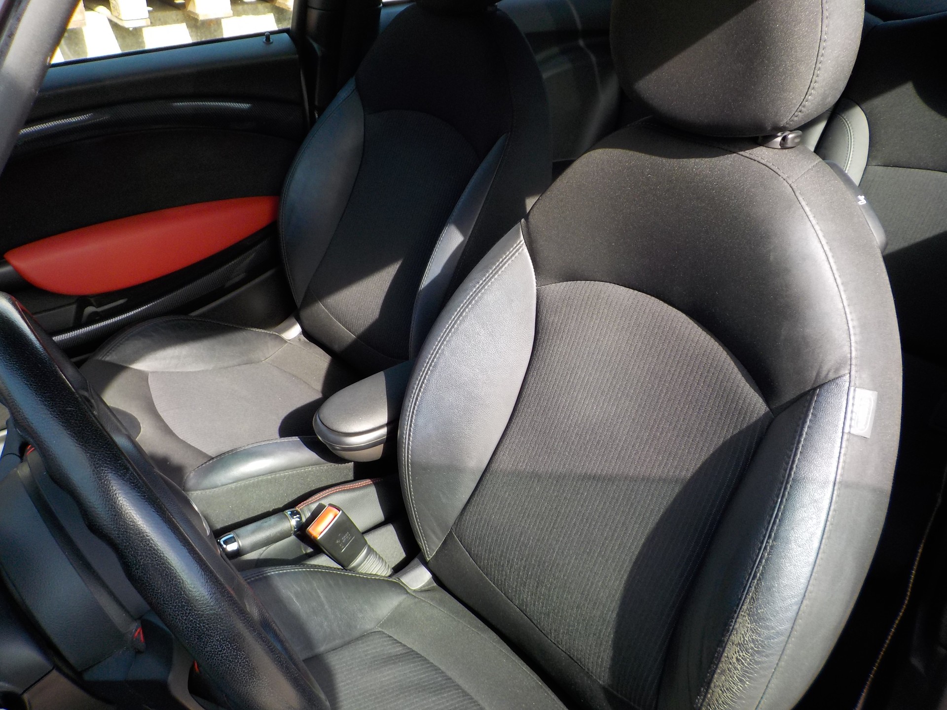 MINI Cooper S Steptronic-image-3
