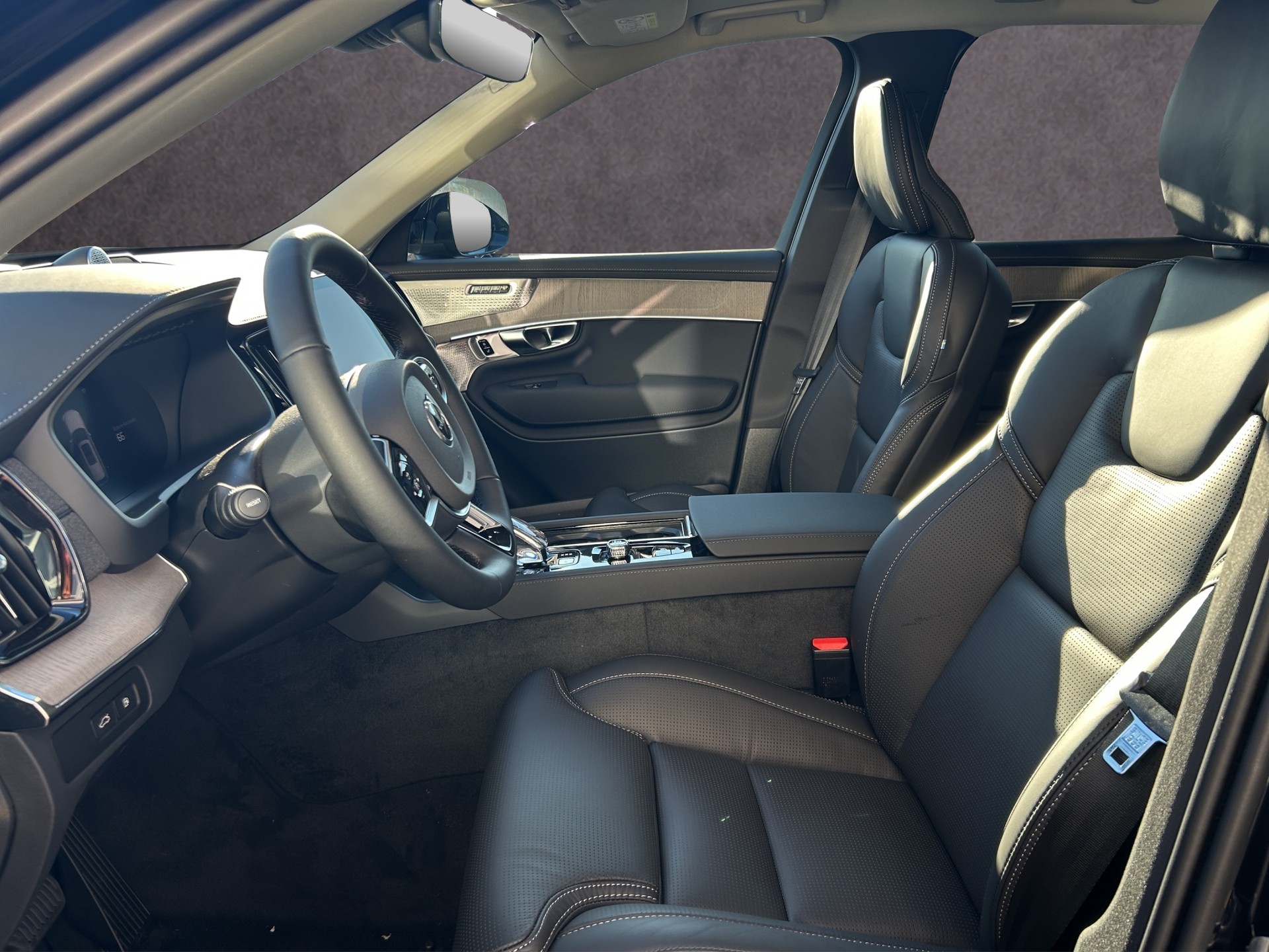 VOLVO XC90 2.0 T8 TE Plus Dark eAWD-image-8