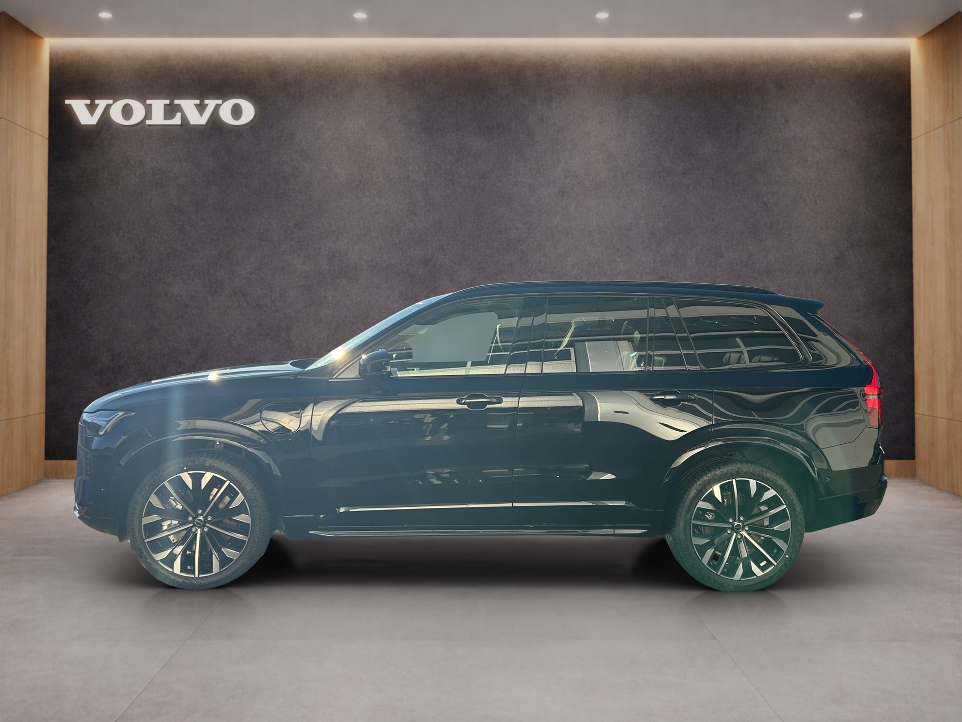 VOLVO XC90 2.0 T8 TE Plus Dark eAWD-showroom-element-1