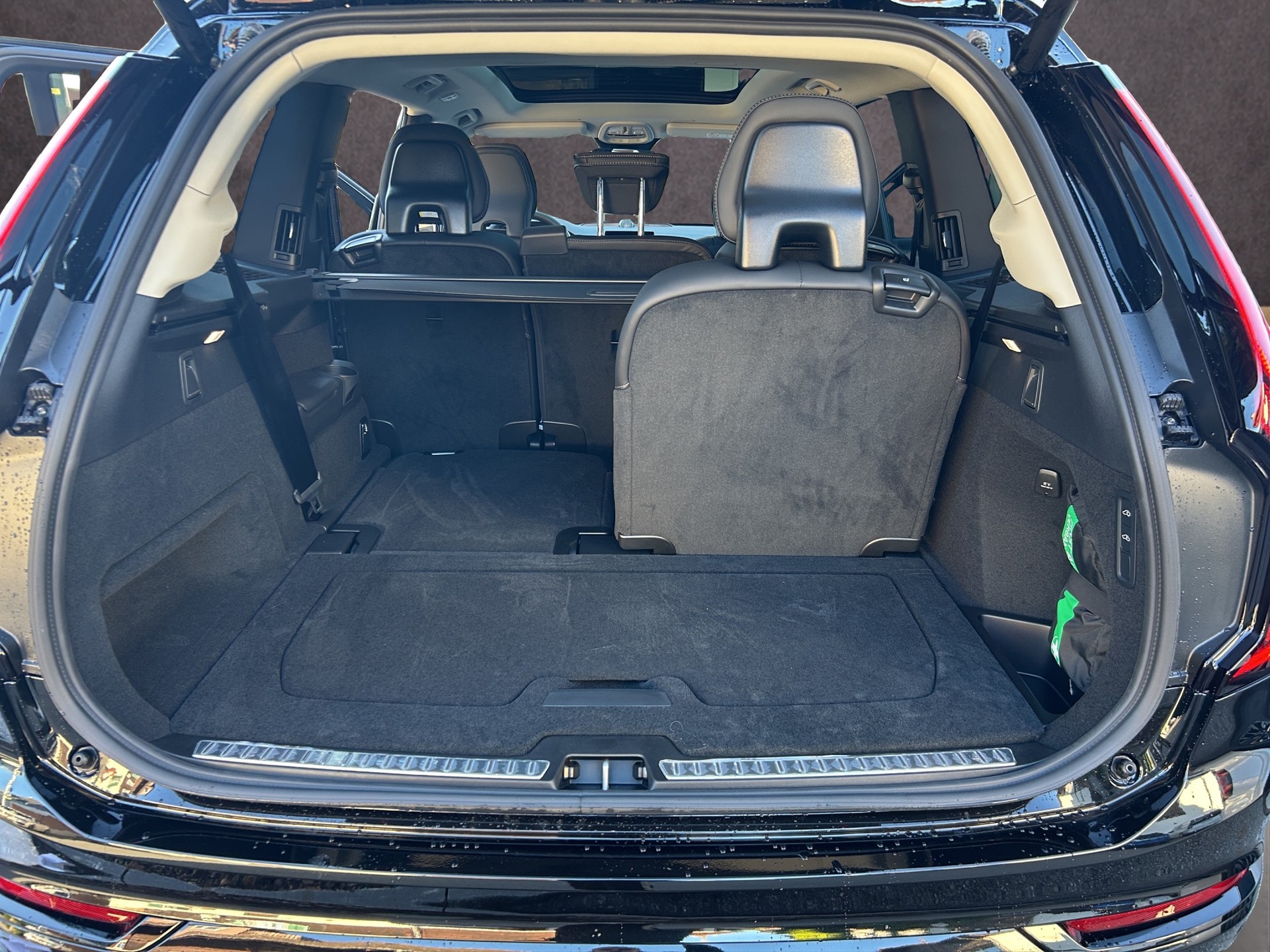 VOLVO XC90 2.0 T8 TE Plus Dark eAWD-image-15