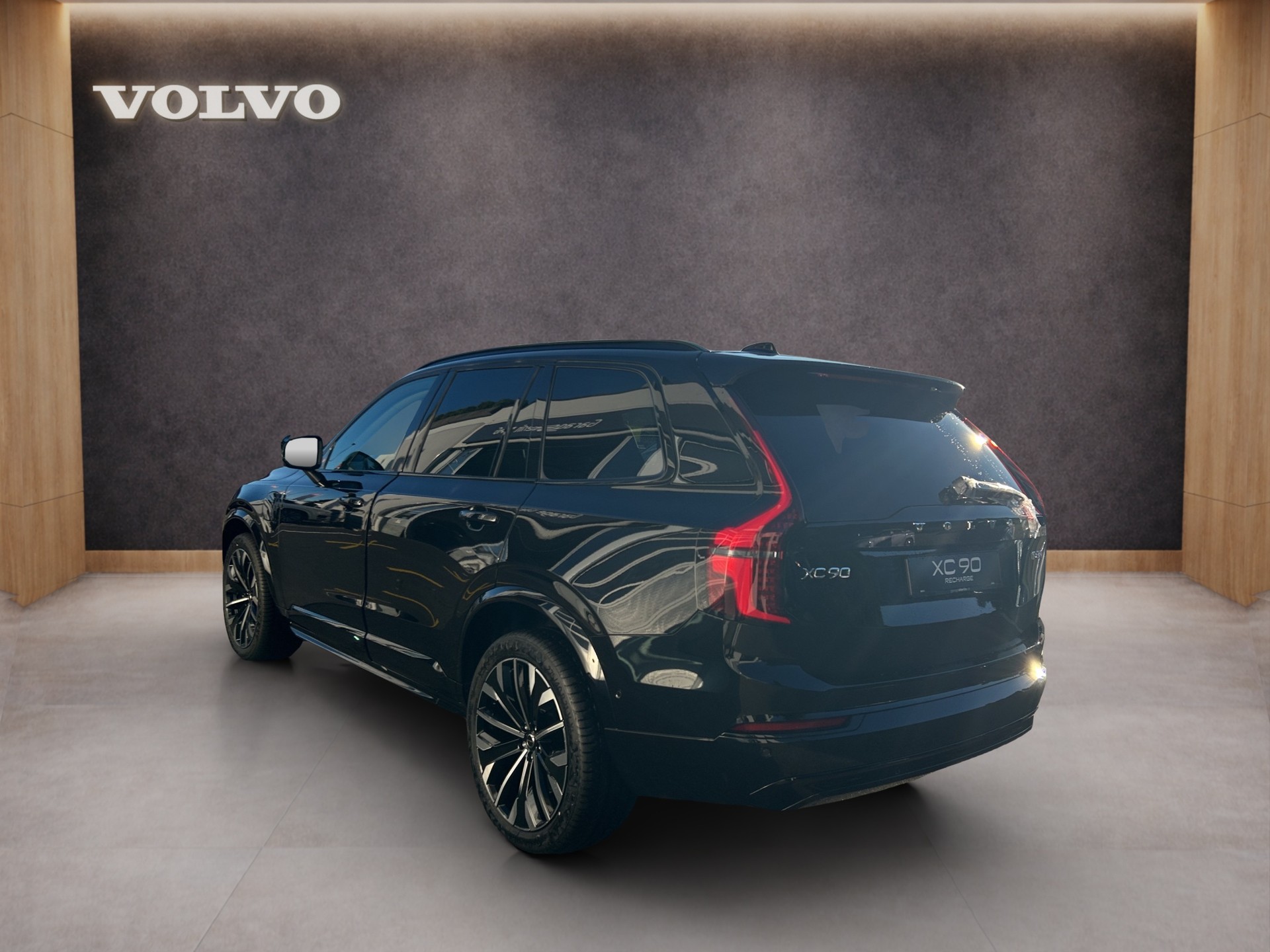 VOLVO XC90 2.0 T8 TE Plus Dark eAWD-showroom-element-2