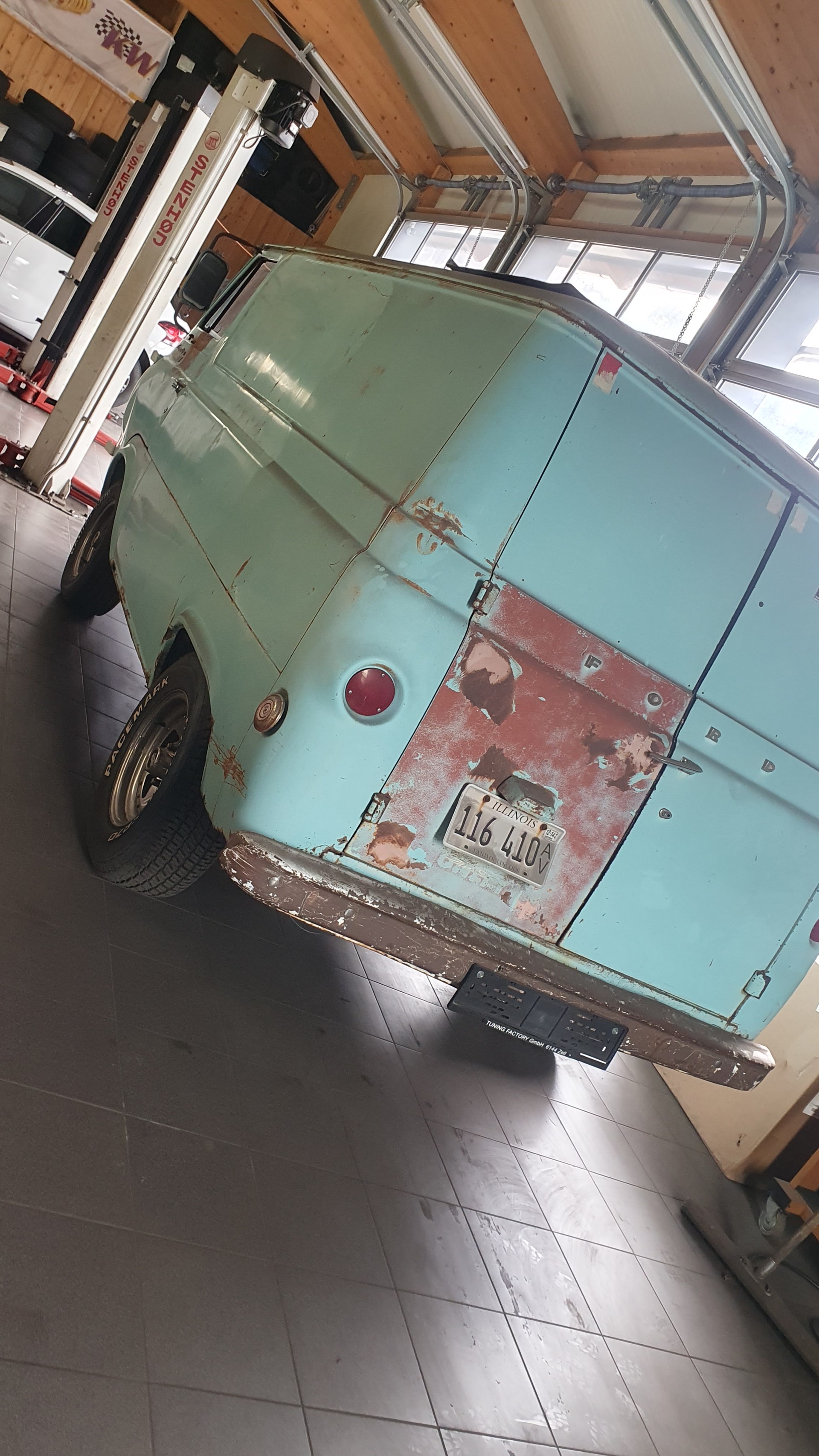 FORD Econoline Heavy Duty-image-3