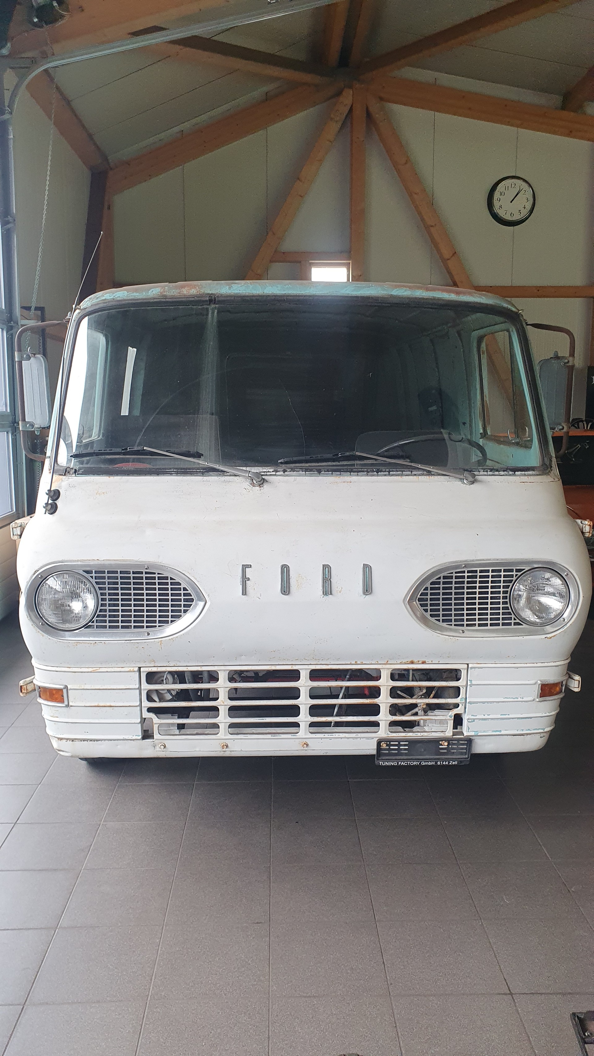 FORD Econoline Heavy Duty-image-2