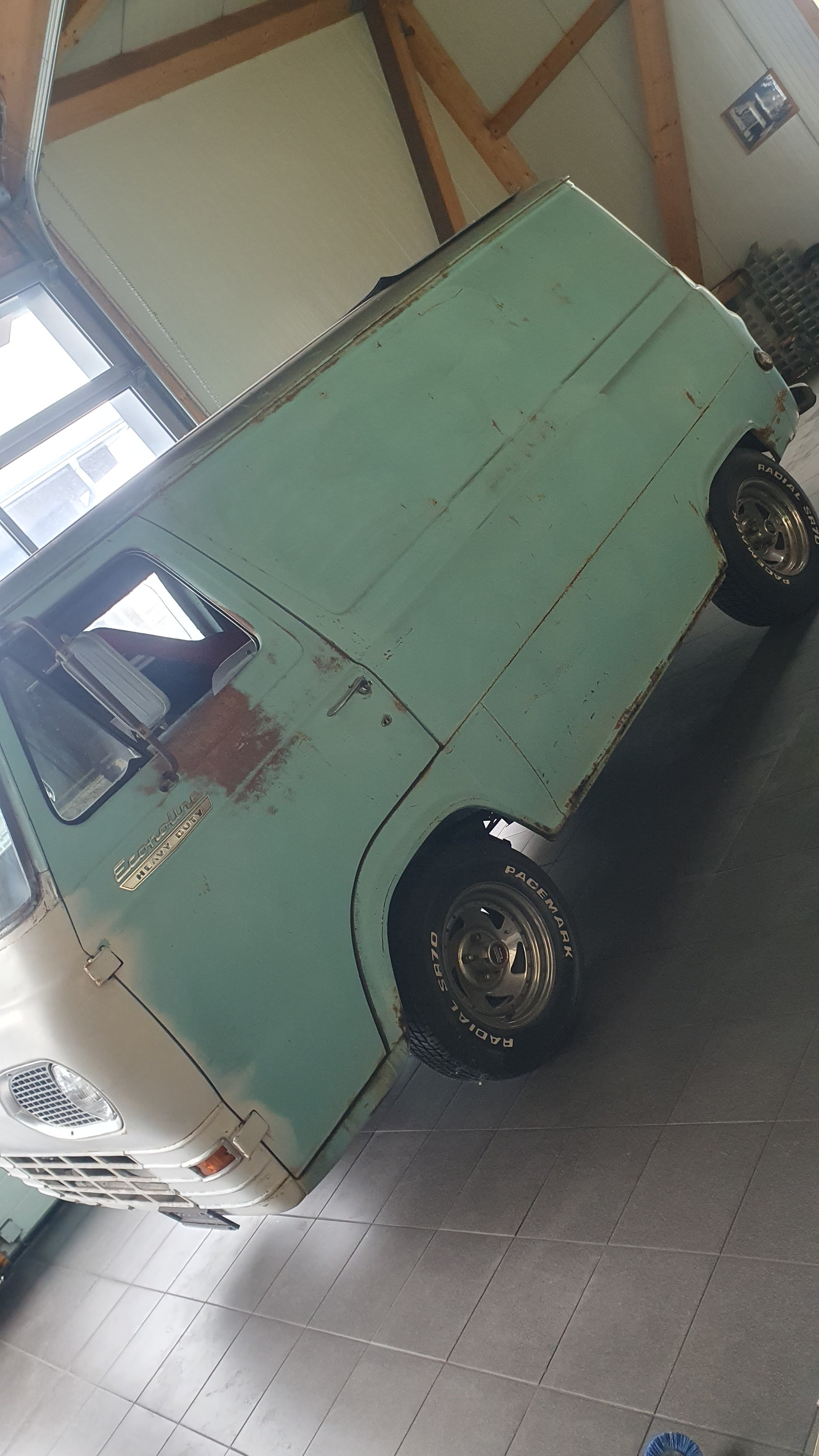 FORD Econoline Heavy Duty-image-4