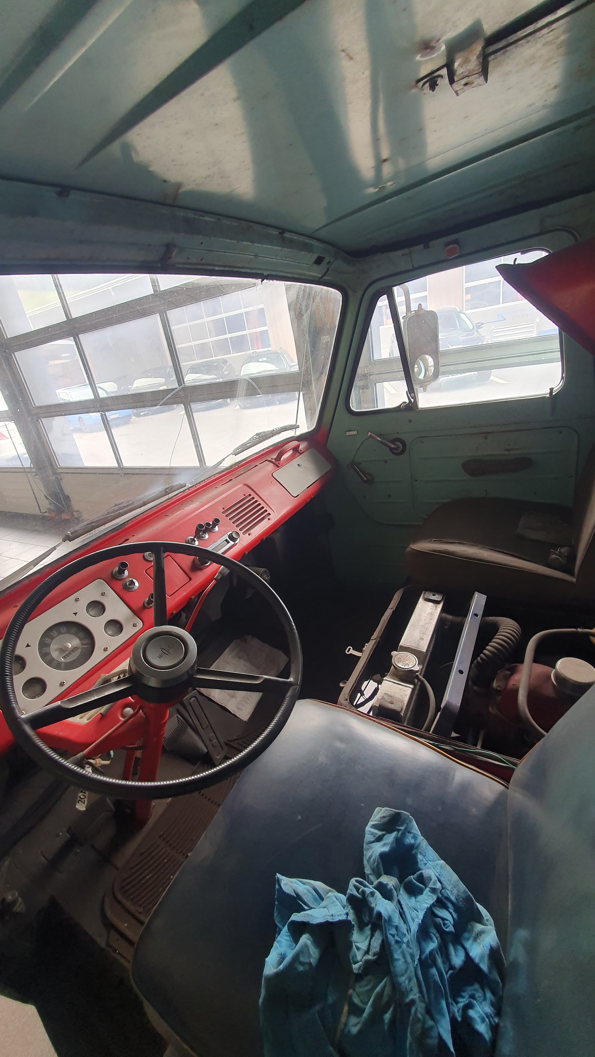 FORD Econoline Heavy Duty-image-5