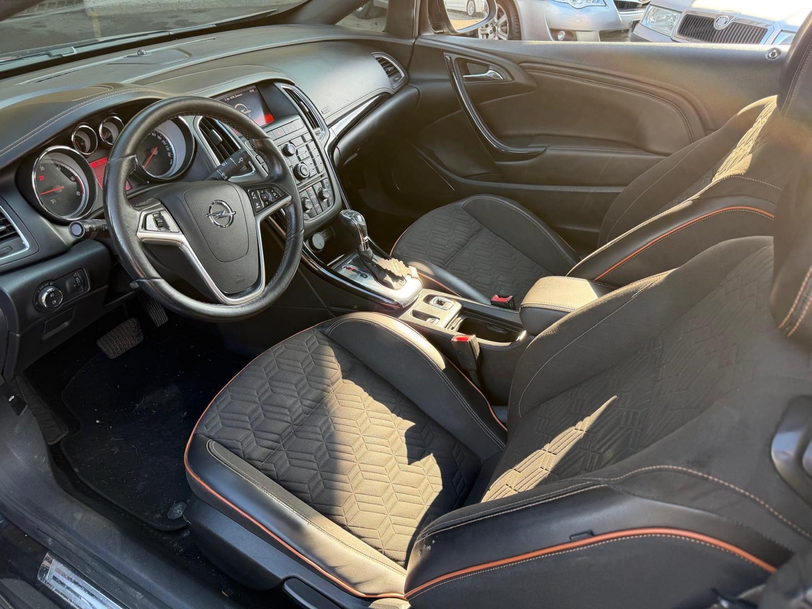 OPEL Cascada 2.0 CDTi Cosmo Automat-image-7