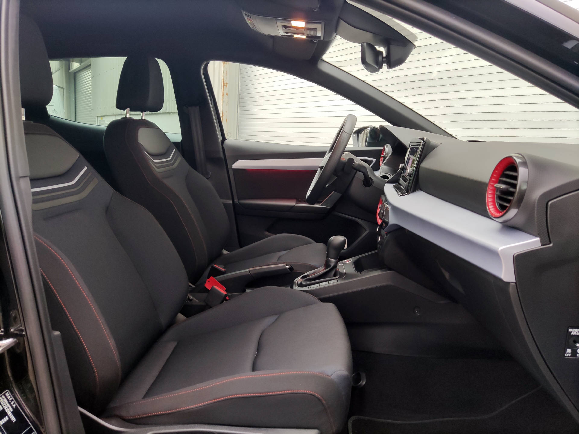 SEAT Ibiza 1.0 TSI 115 FR DSG-image-8