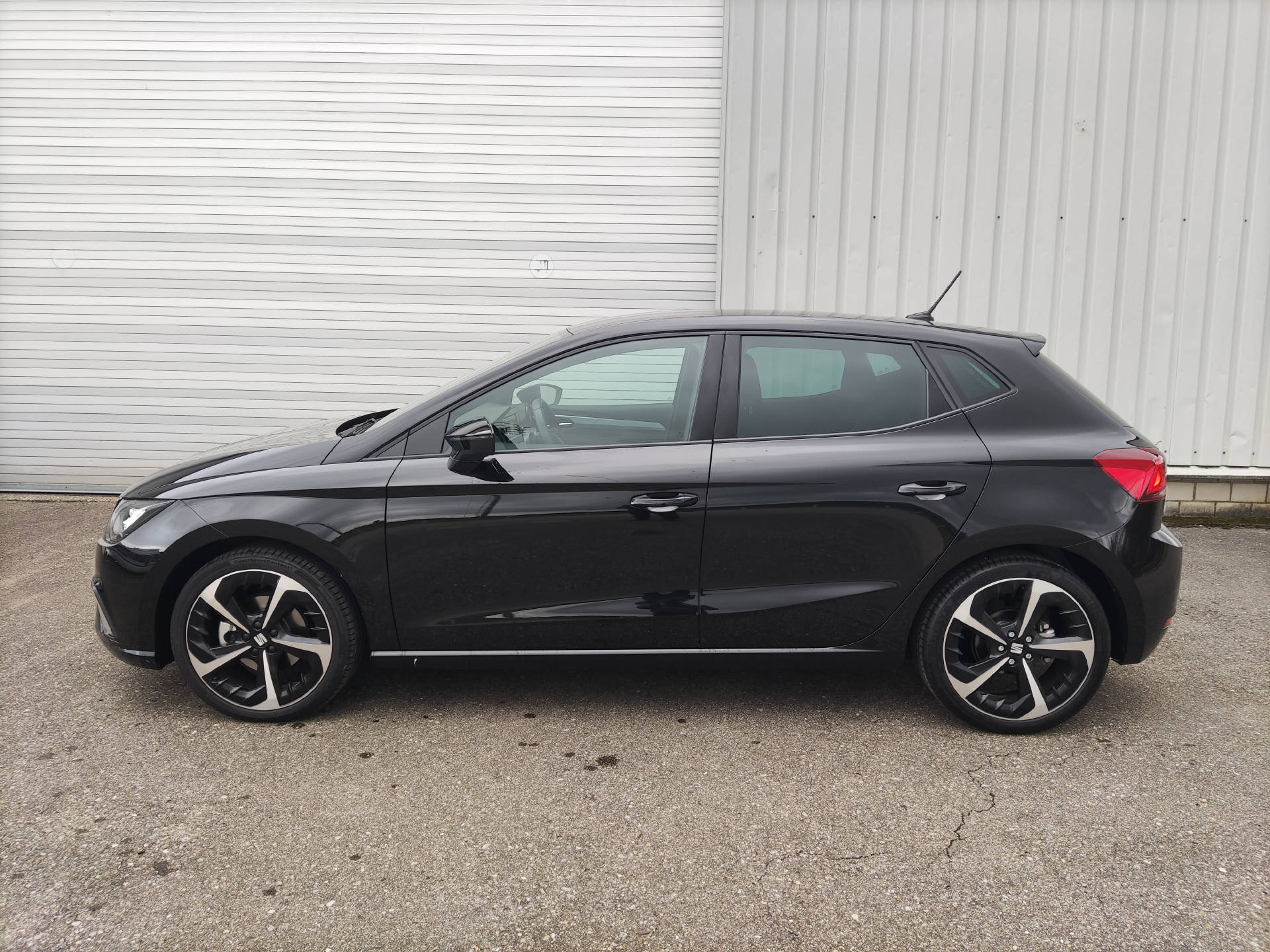 SEAT Ibiza 1.0 TSI 115 FR DSG-image-3
