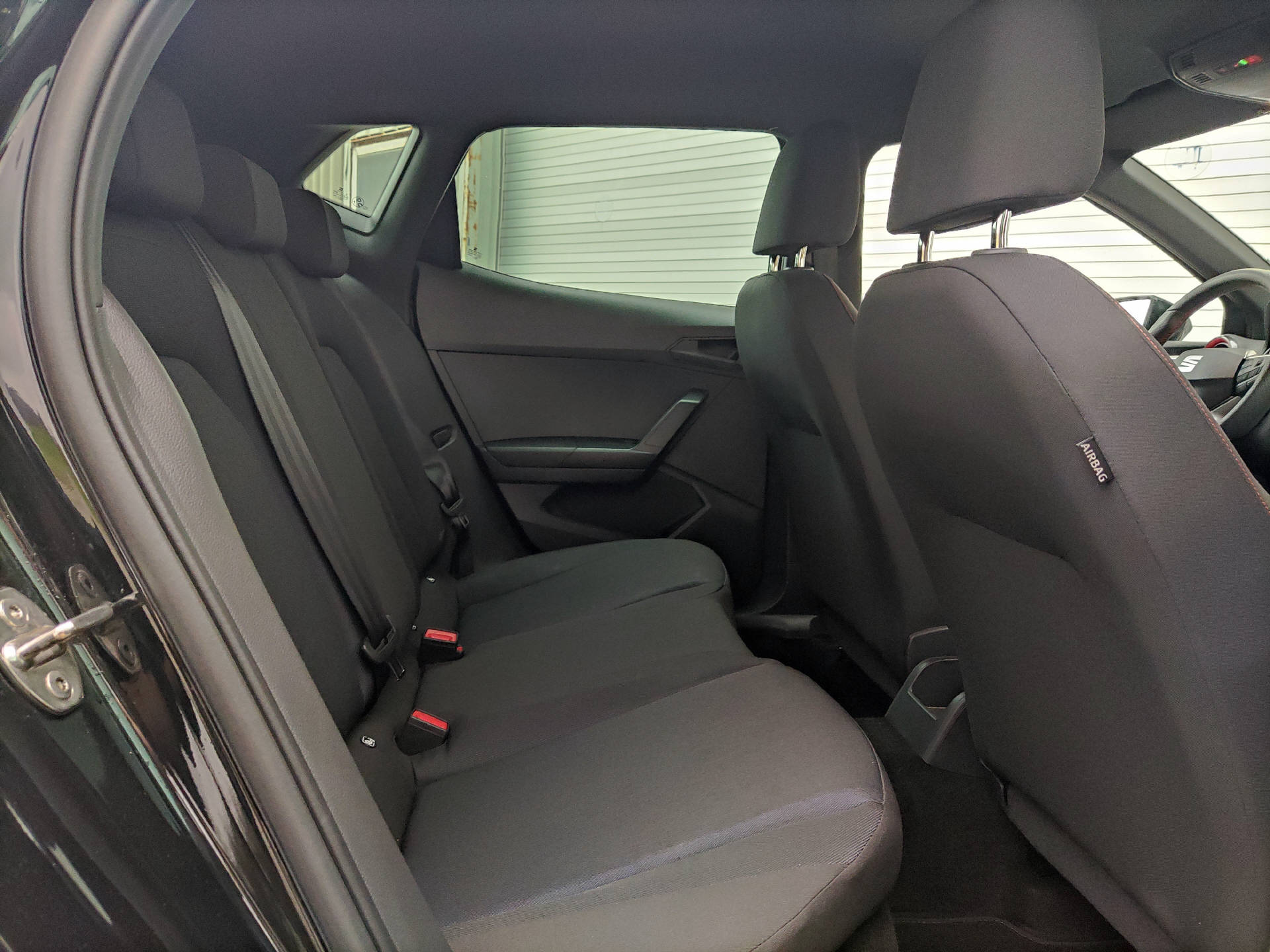 SEAT Ibiza 1.0 TSI 115 FR DSG-image-9